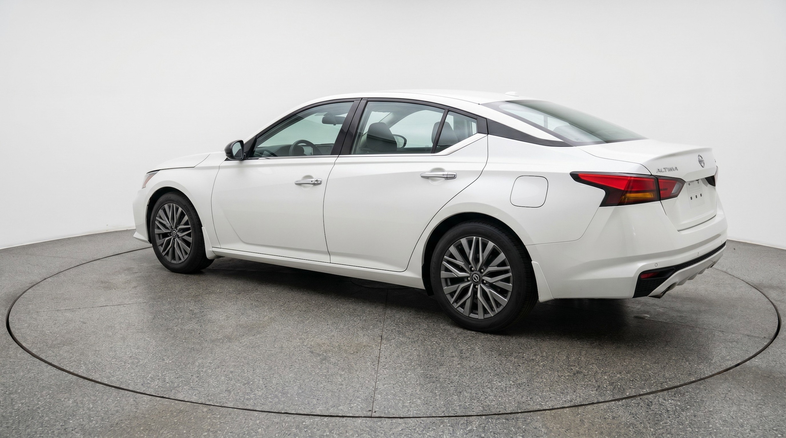 Thumbnail: 2025 Nissan Altima - 6