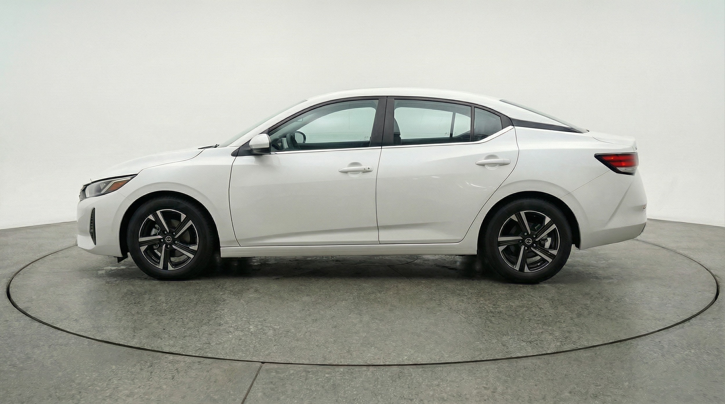 Thumbnail: 2025 Nissan Sentra - 4