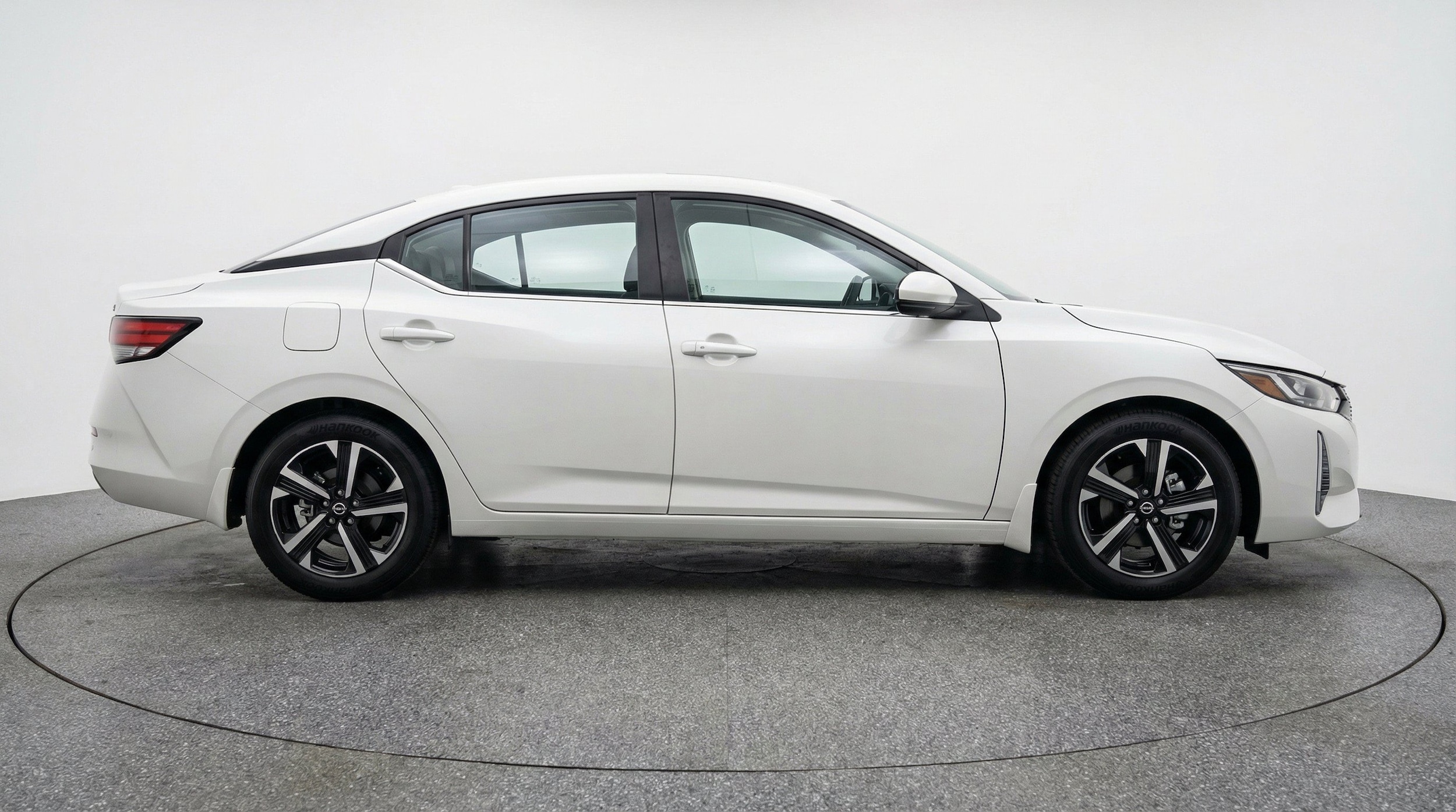 Thumbnail: 2025 Nissan Sentra - 11
