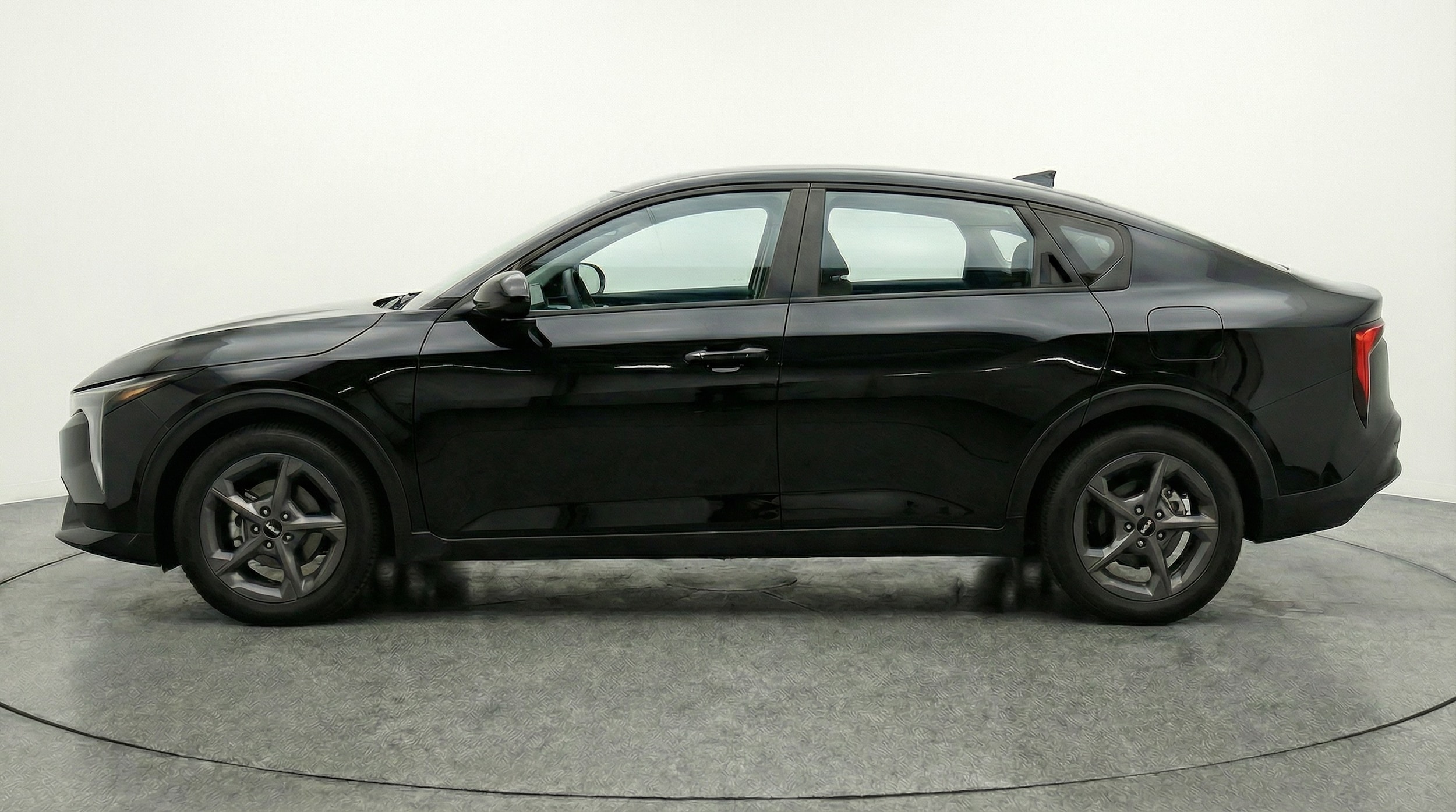 Thumbnail: 2025 Kia K4 - 4