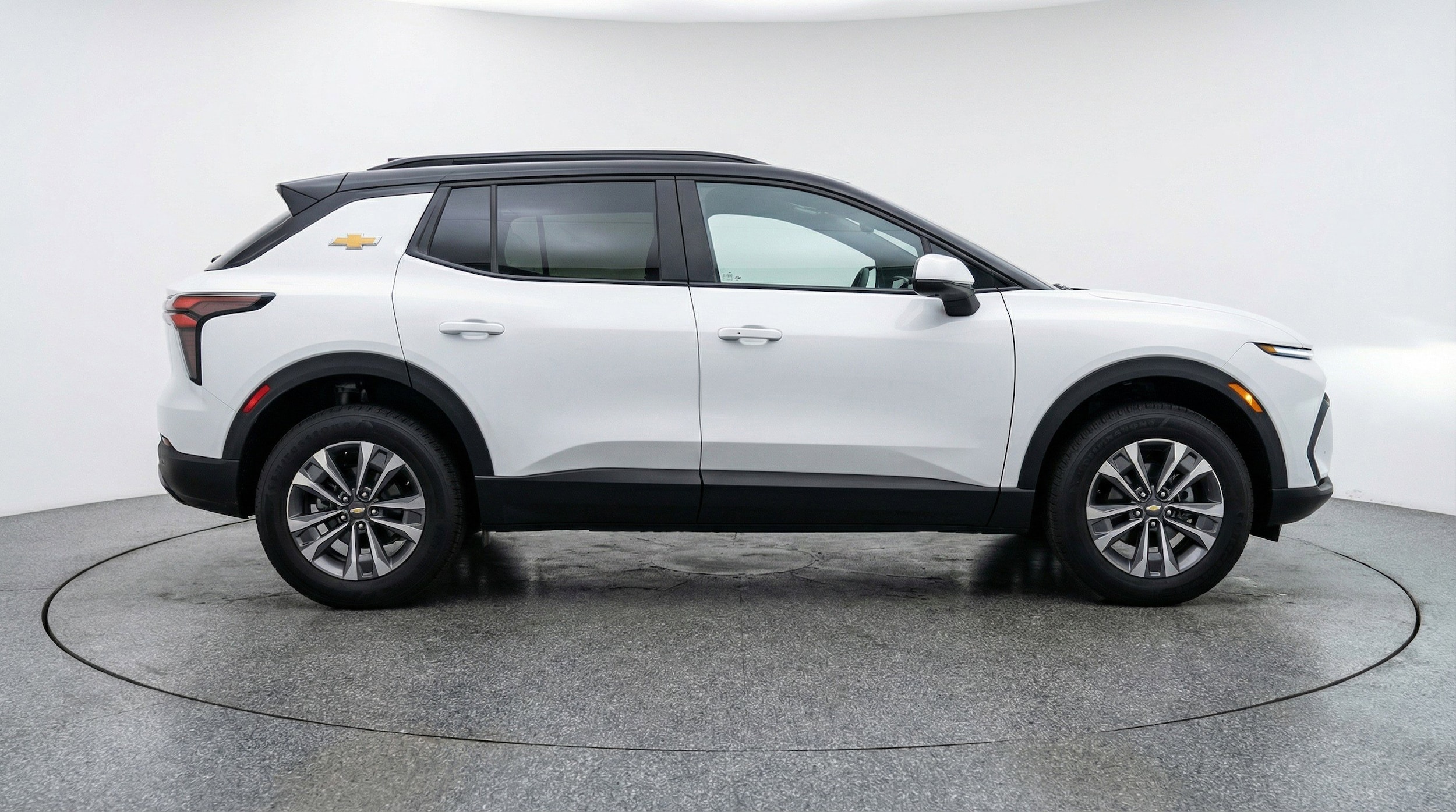 Thumbnail: 2025 Chevrolet Equinox - 11
