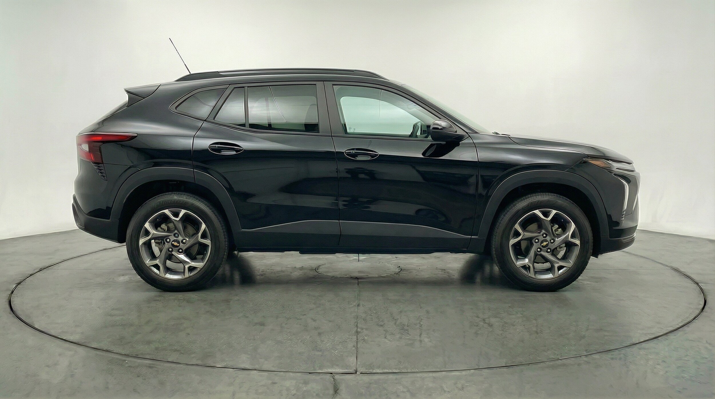 Thumbnail: 2025 Chevrolet Trax - 11