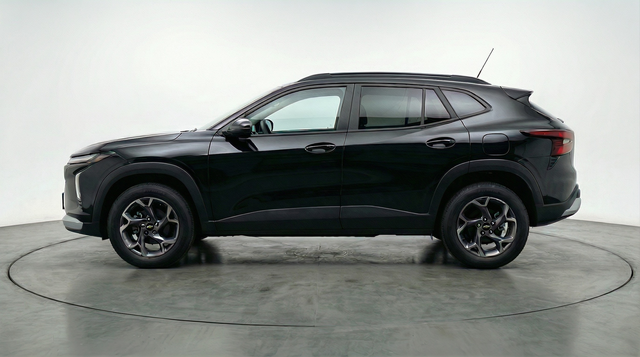 Thumbnail: 2025 Chevrolet Trax - 4