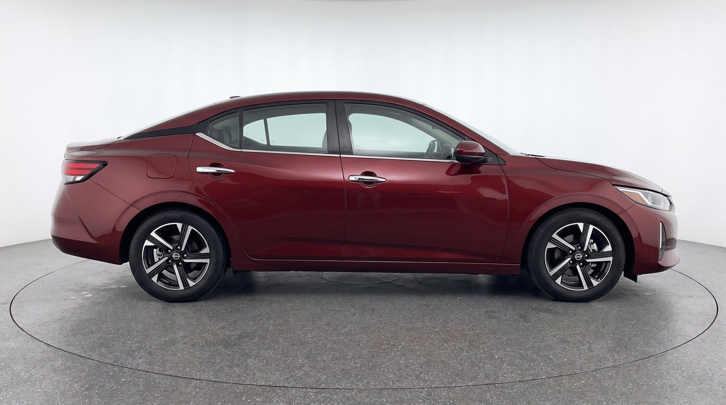 Thumbnail: 2025 Nissan Sentra - 11