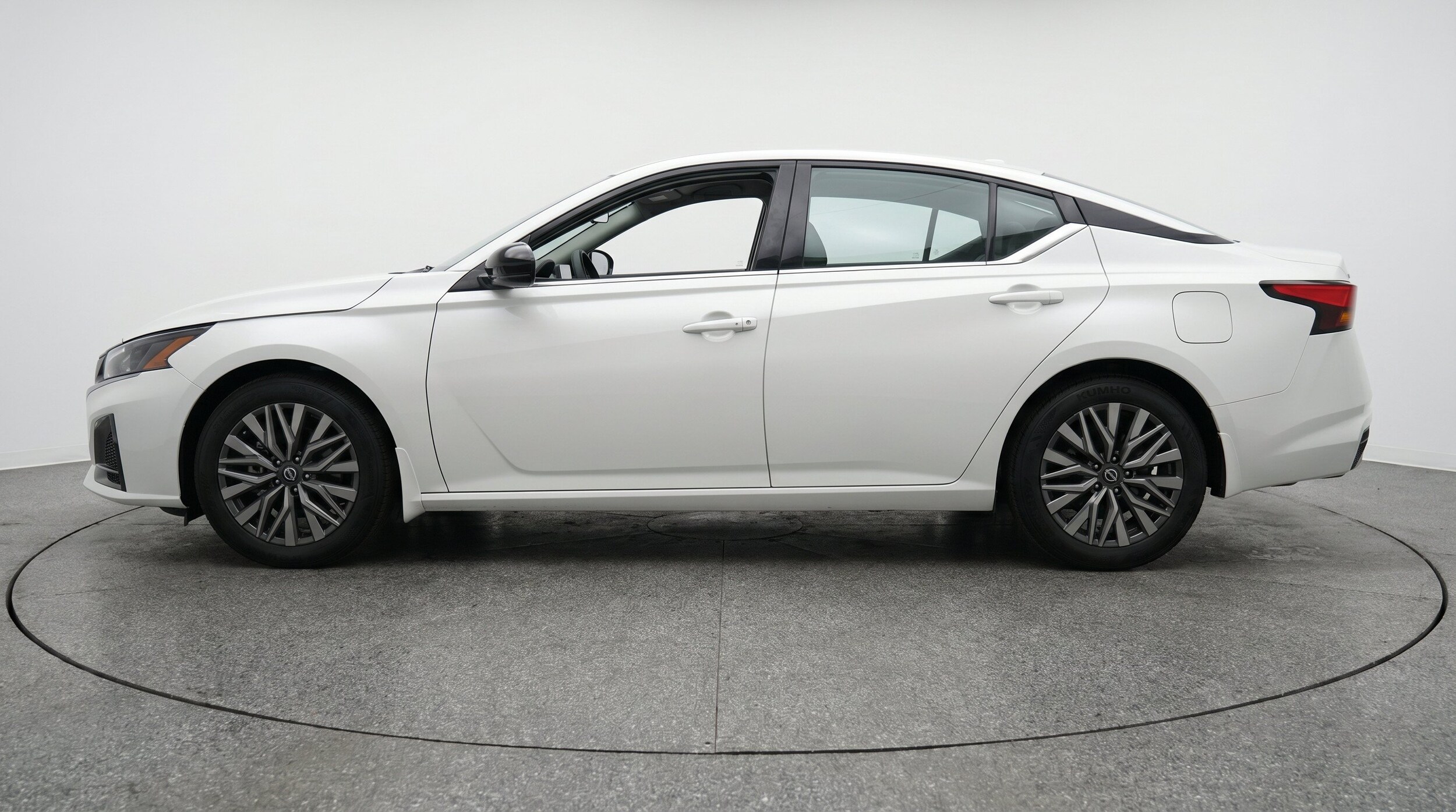 Thumbnail: 2026 Nissan Altima - 5