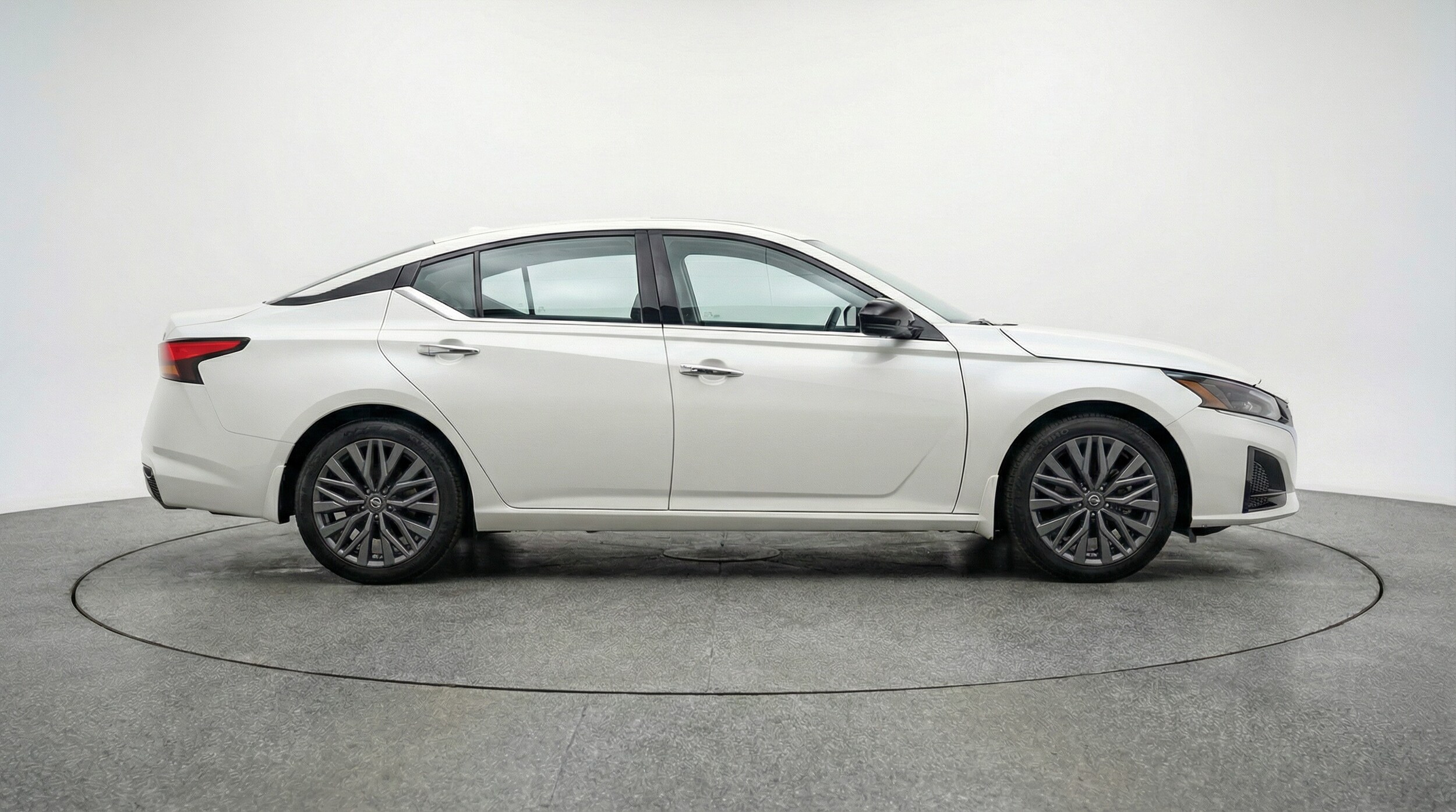 Thumbnail: 2025 Nissan Altima - 8