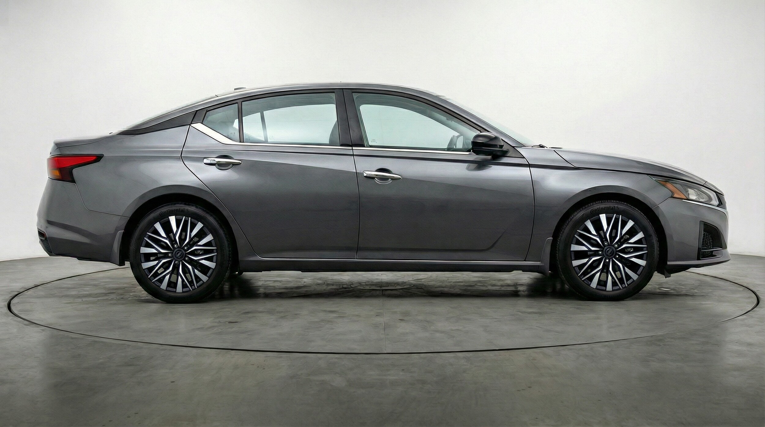 Thumbnail: 2025 Nissan Altima - 8