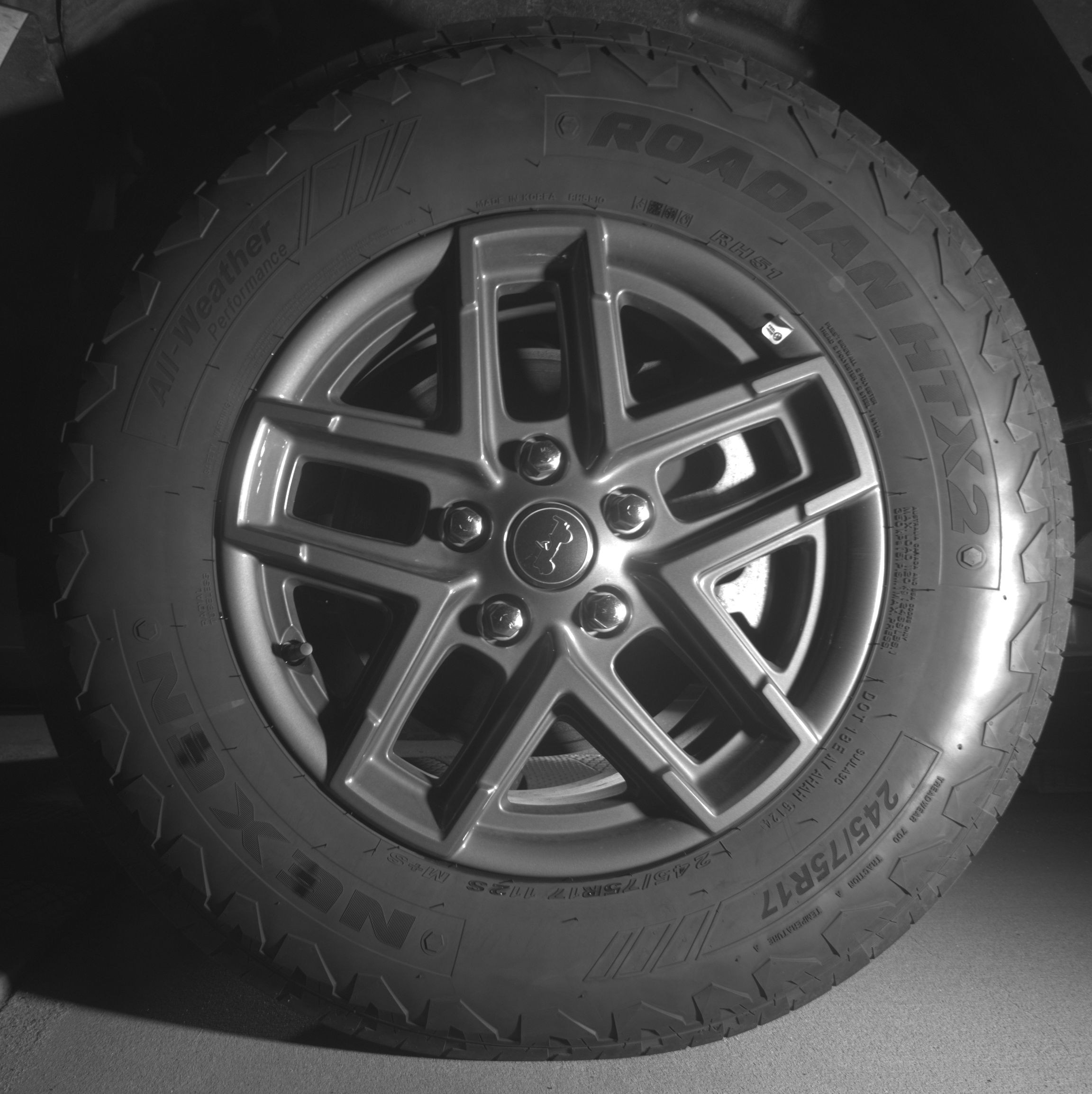 Thumbnail: 2025 Jeep Wrangler - 9