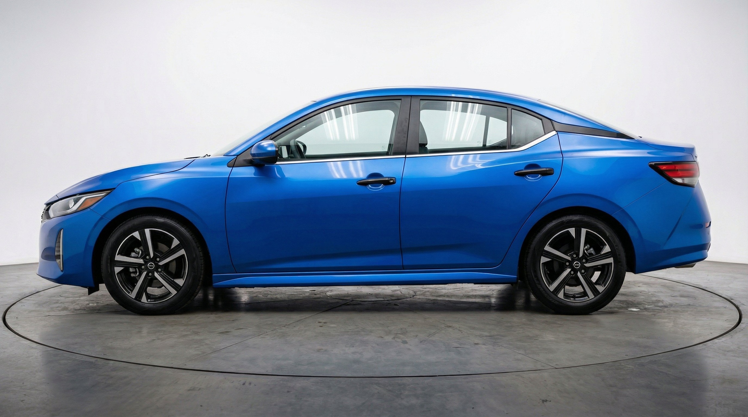 Thumbnail: 2025 Nissan Sentra - 5
