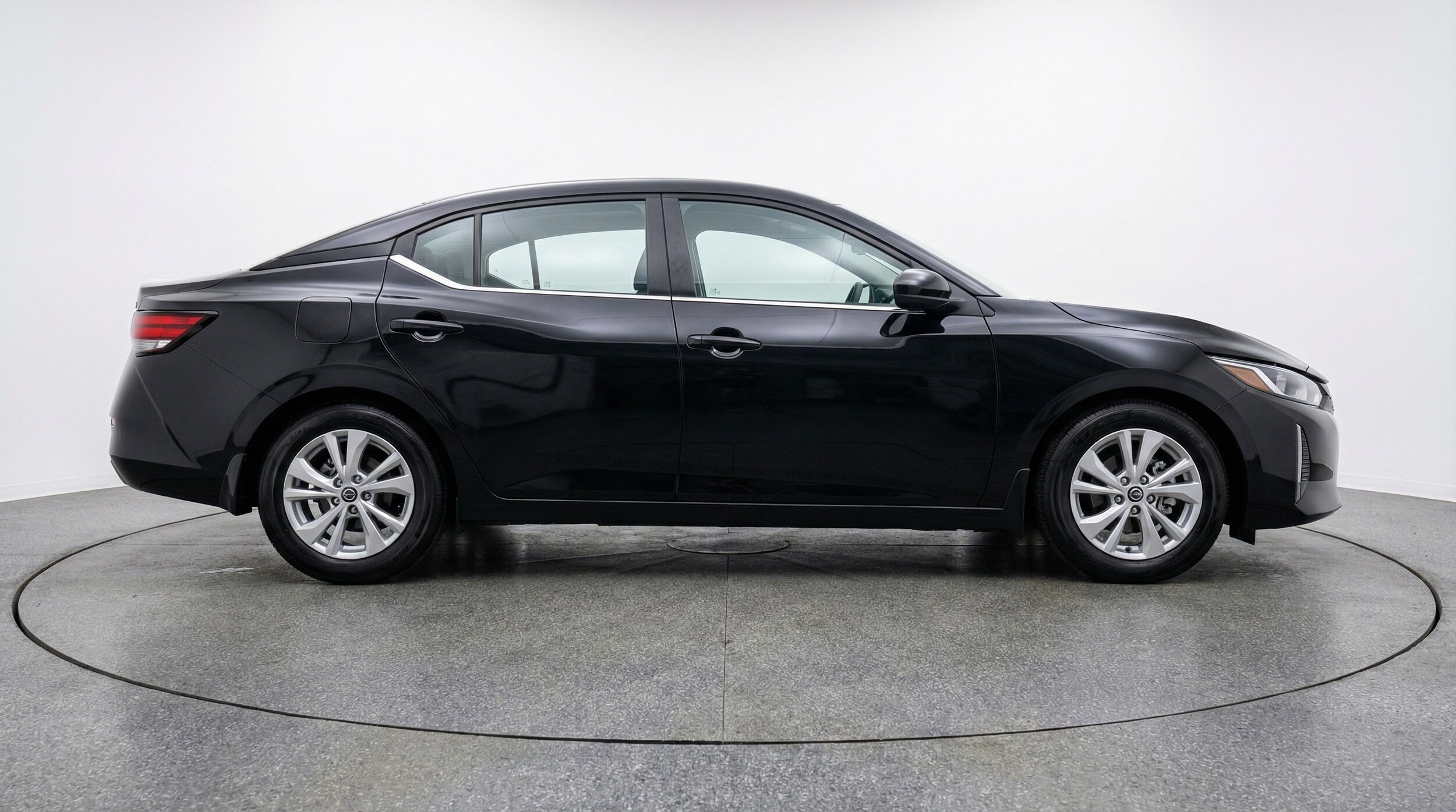 Thumbnail: 2025 Nissan Sentra - 8