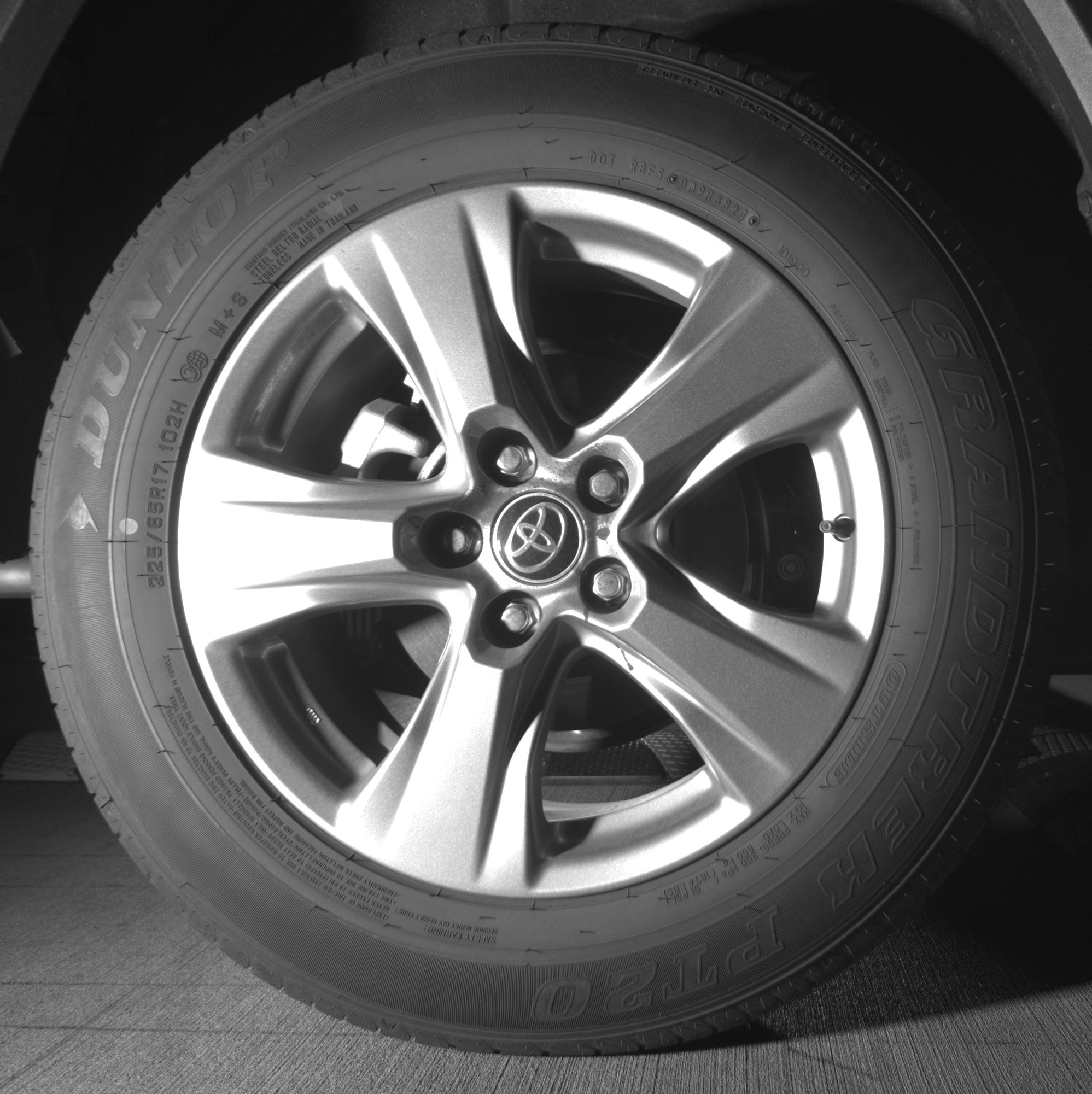 Thumbnail: 2025 Toyota RAV4 - 12