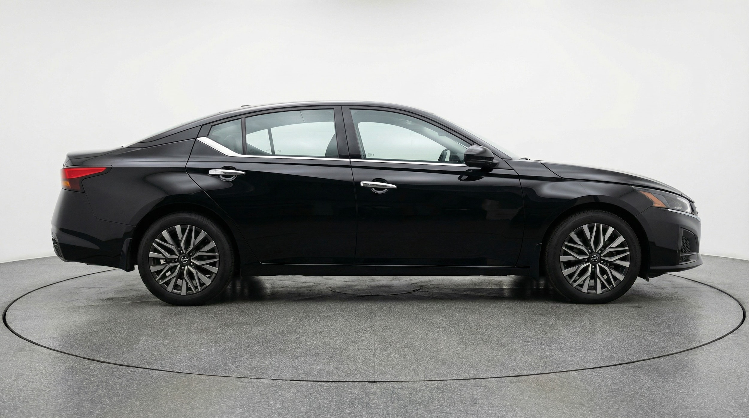 Thumbnail: 2025 Nissan Altima - 8