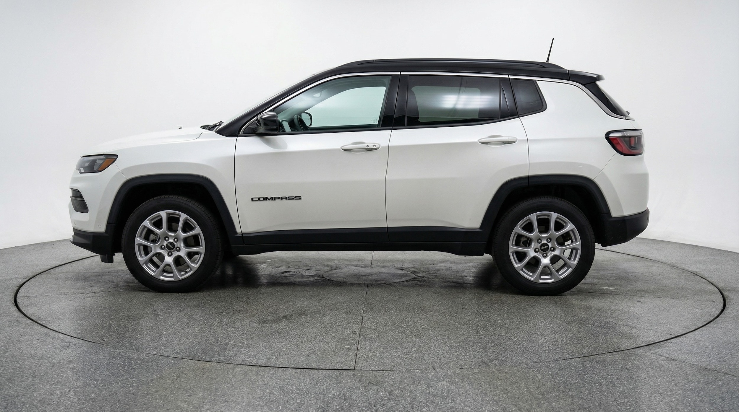 Thumbnail: 2025 Jeep Compass - 4