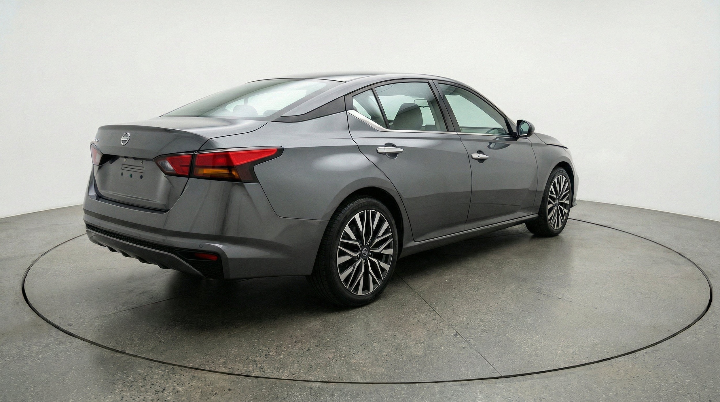 Thumbnail: 2025 Nissan Altima - 9