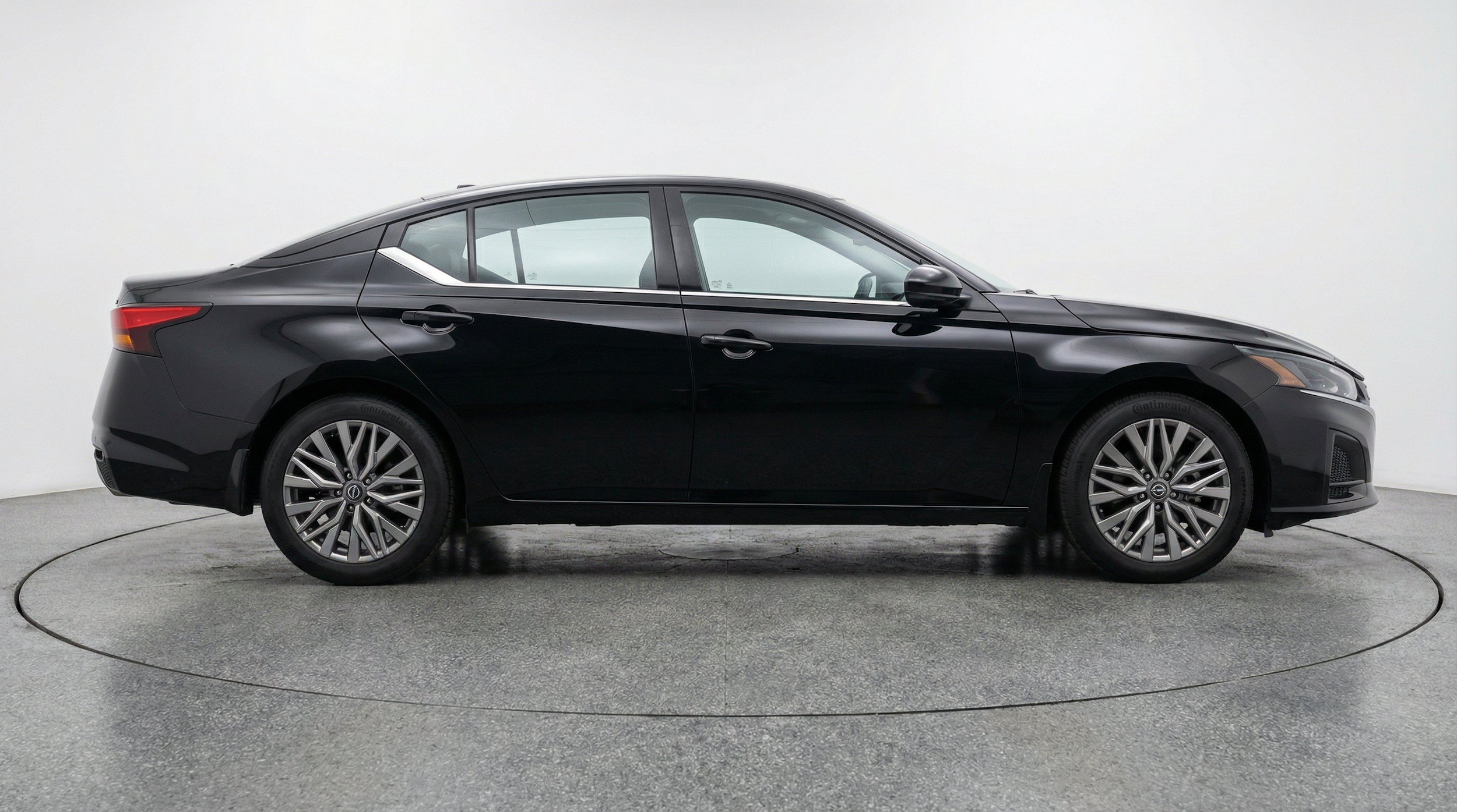Thumbnail: 2025 Nissan Altima - 11