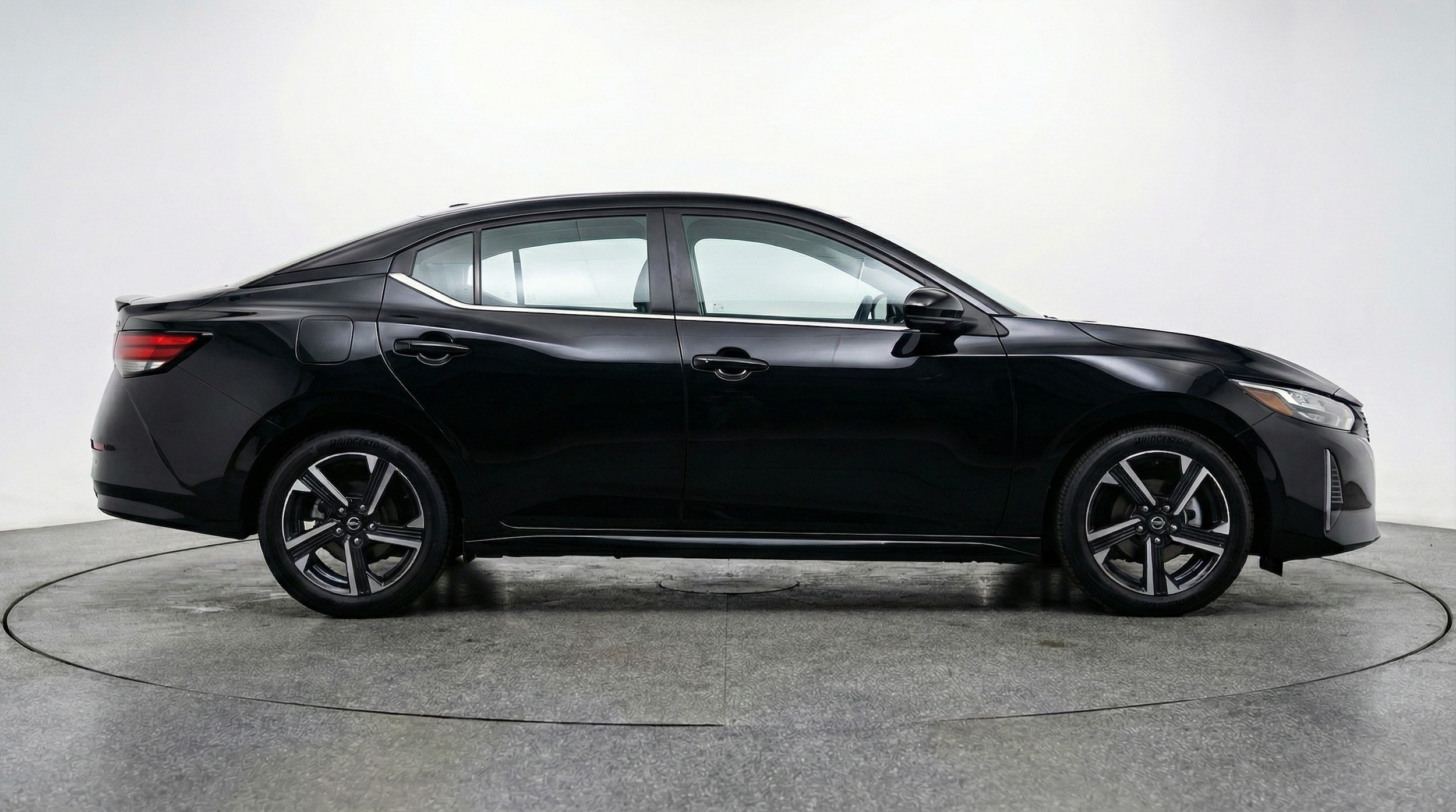 Thumbnail: 2025 Nissan Sentra - 8