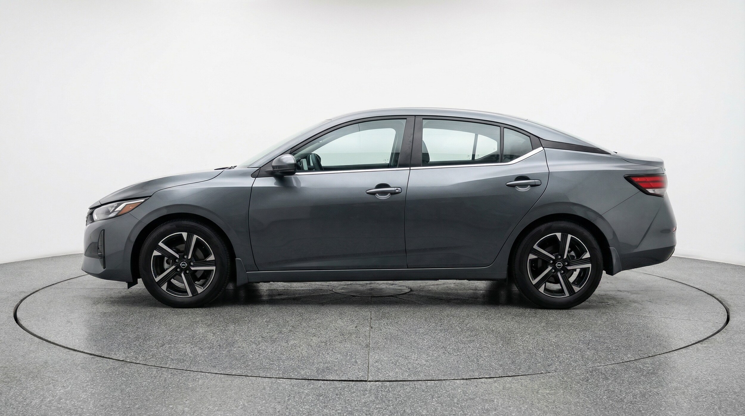 Thumbnail: 2025 Nissan Sentra - 4