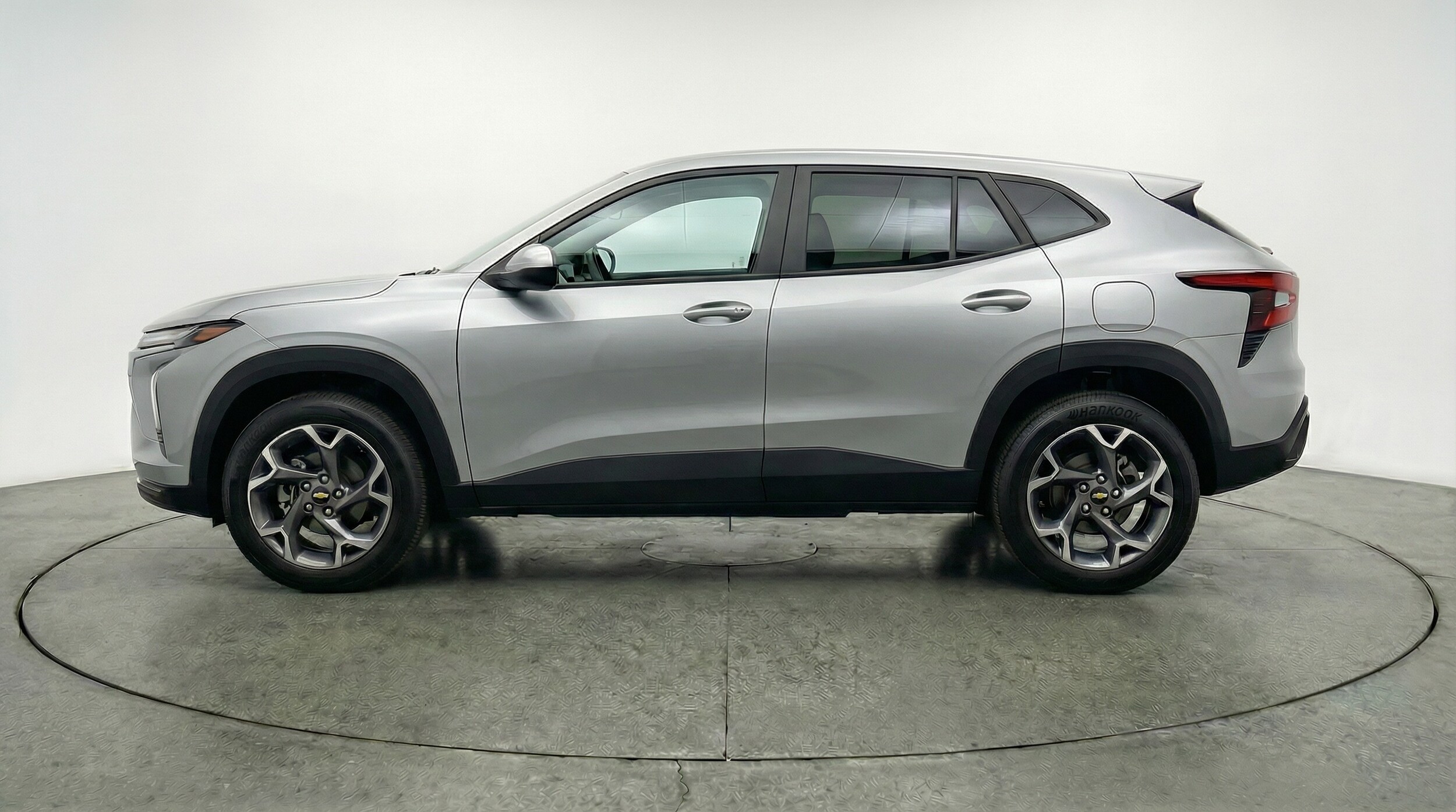 Thumbnail: 2025 Chevrolet Trax - 4