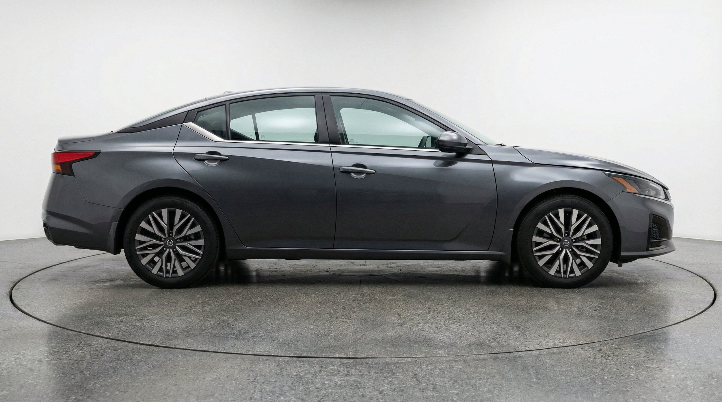 Thumbnail: 2025 Nissan Altima - 10