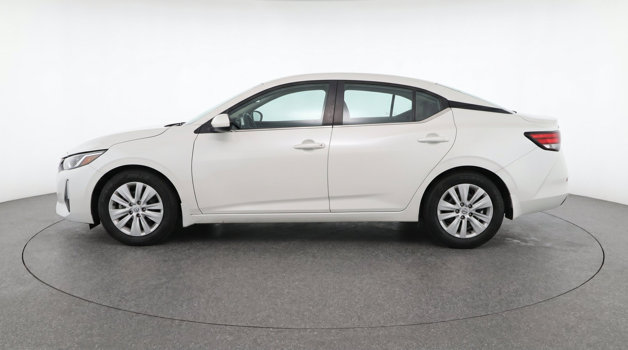 Thumbnail: 2025 Nissan Sentra - 5
