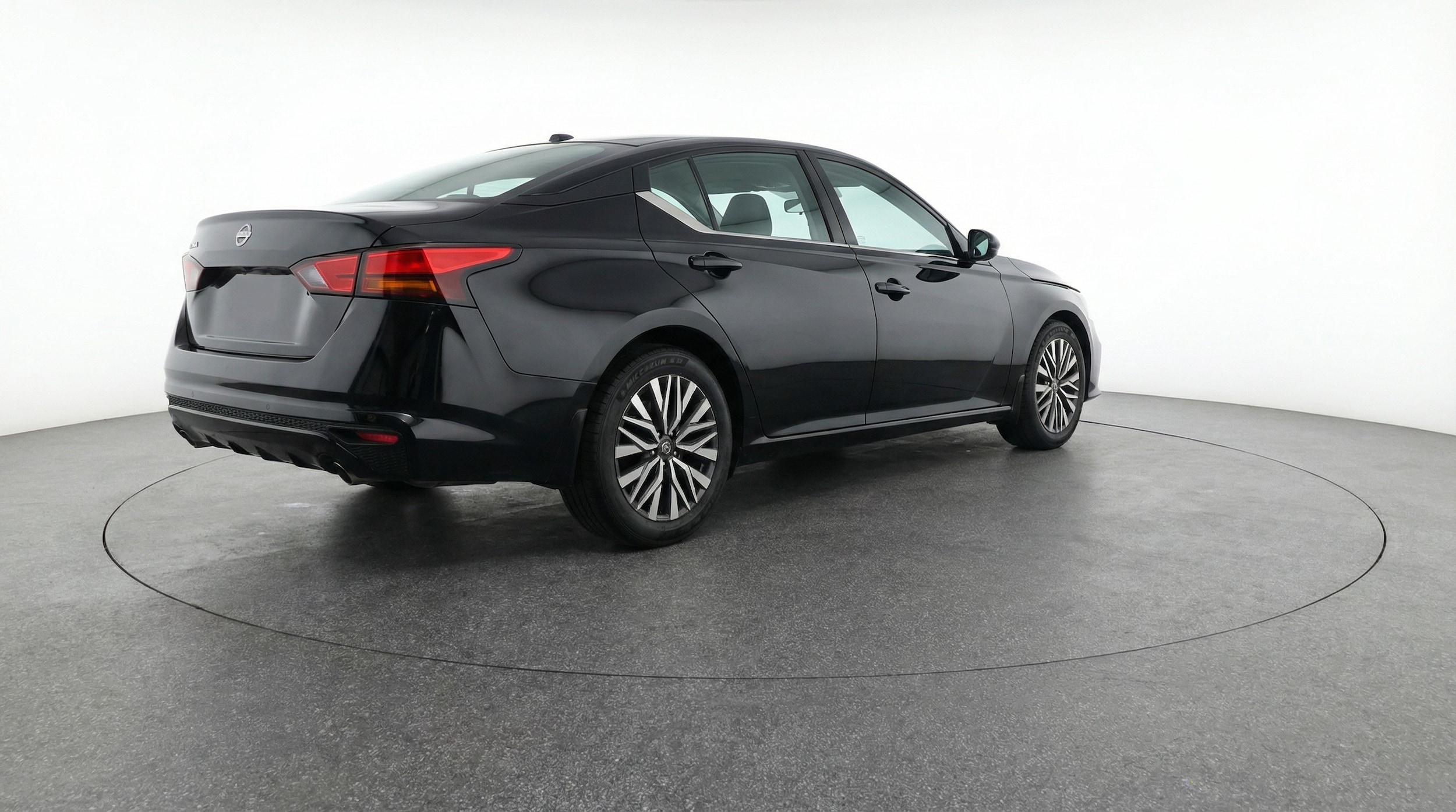 Thumbnail: 2025 Nissan Altima - 7