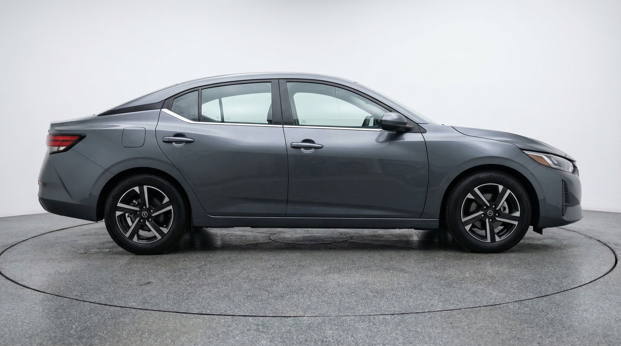 Thumbnail: 2025 Nissan Sentra - 10