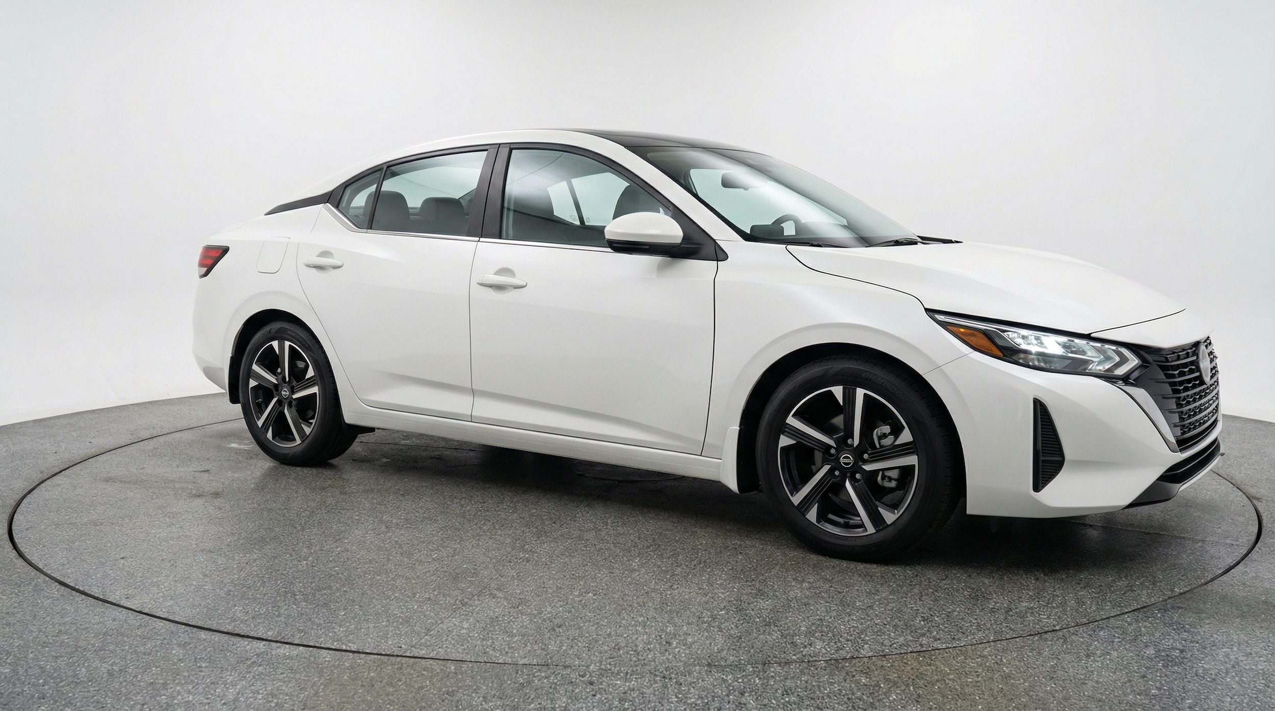 Thumbnail: 2025 Nissan Sentra - 1