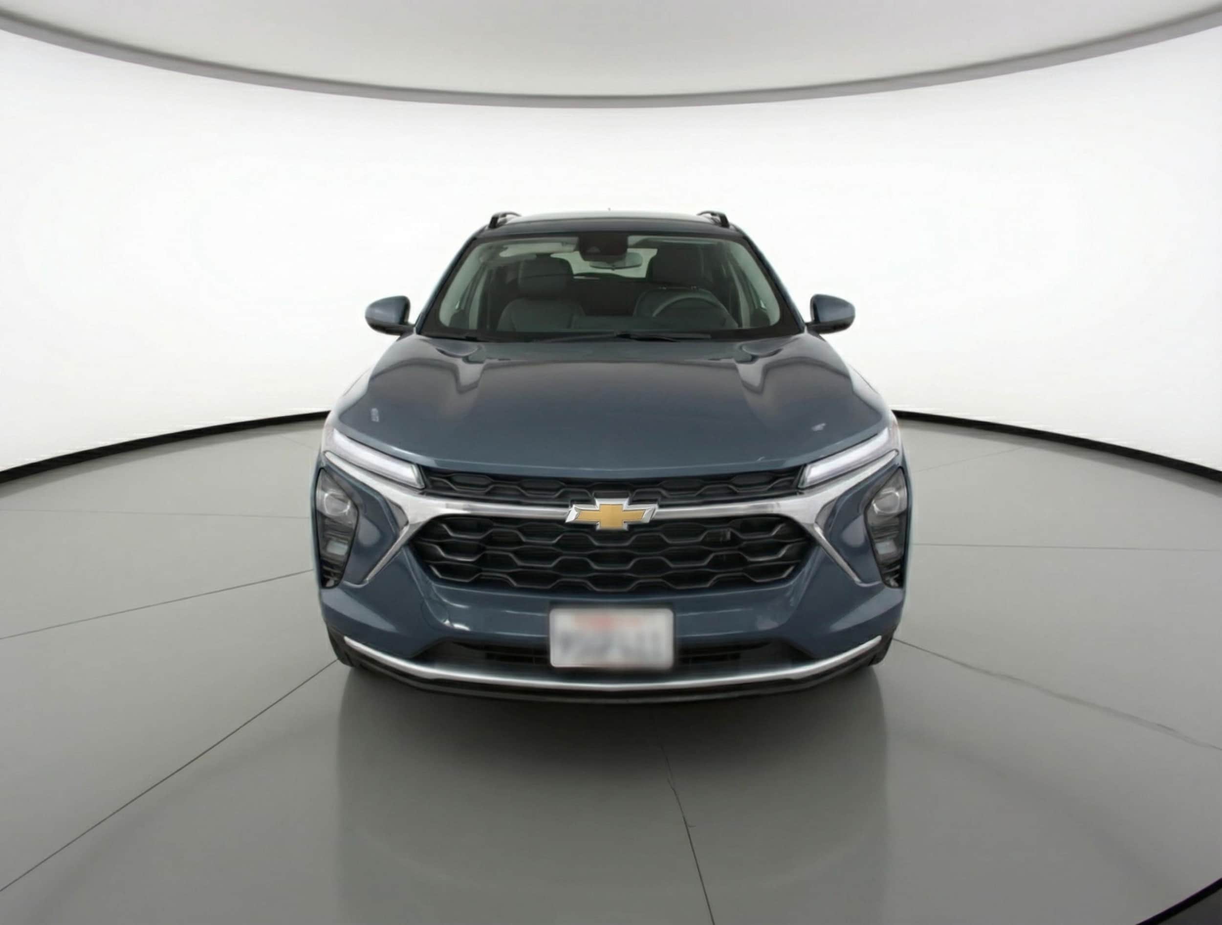 Thumbnail: 2025 Chevrolet Trax - 2