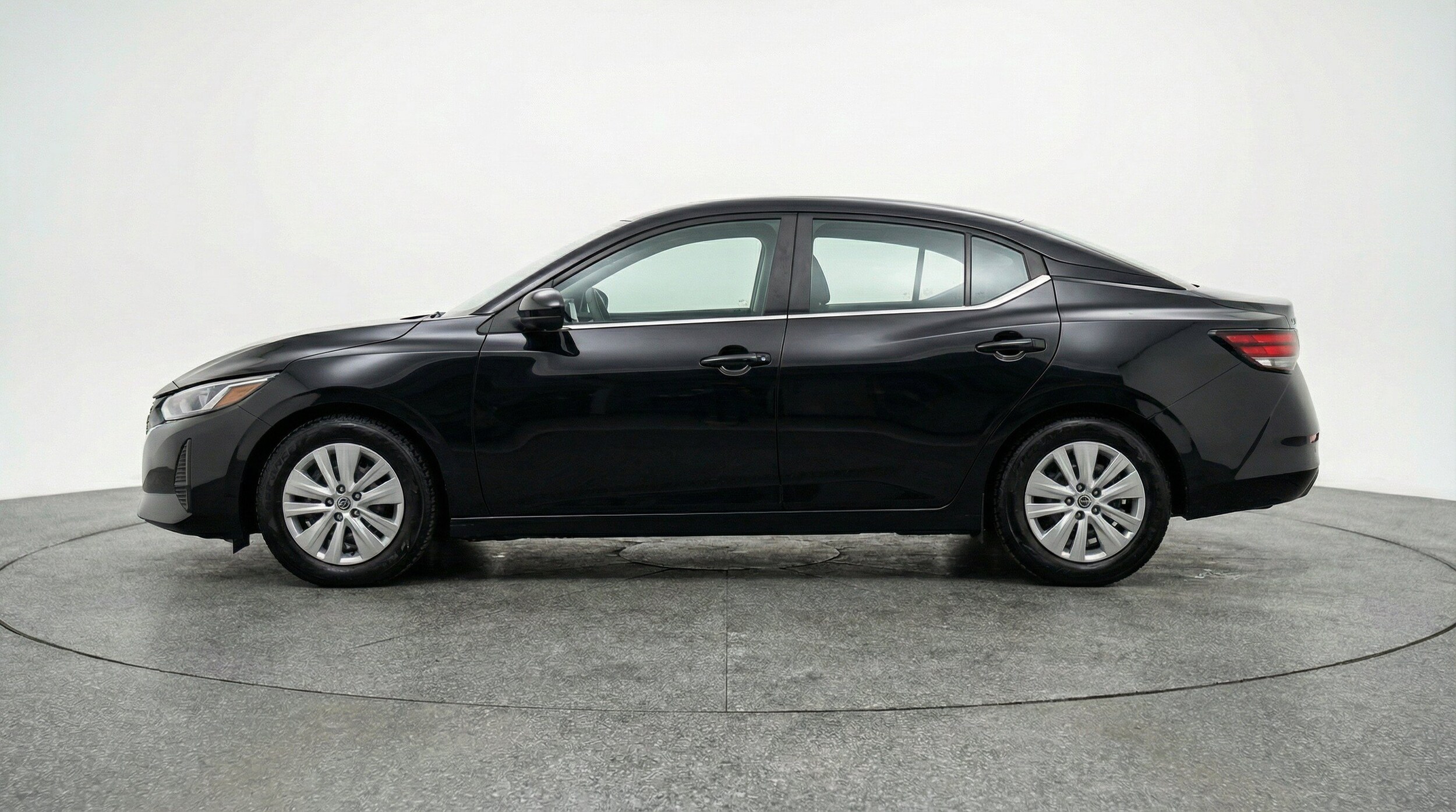 Thumbnail: 2025 Nissan Sentra - 5