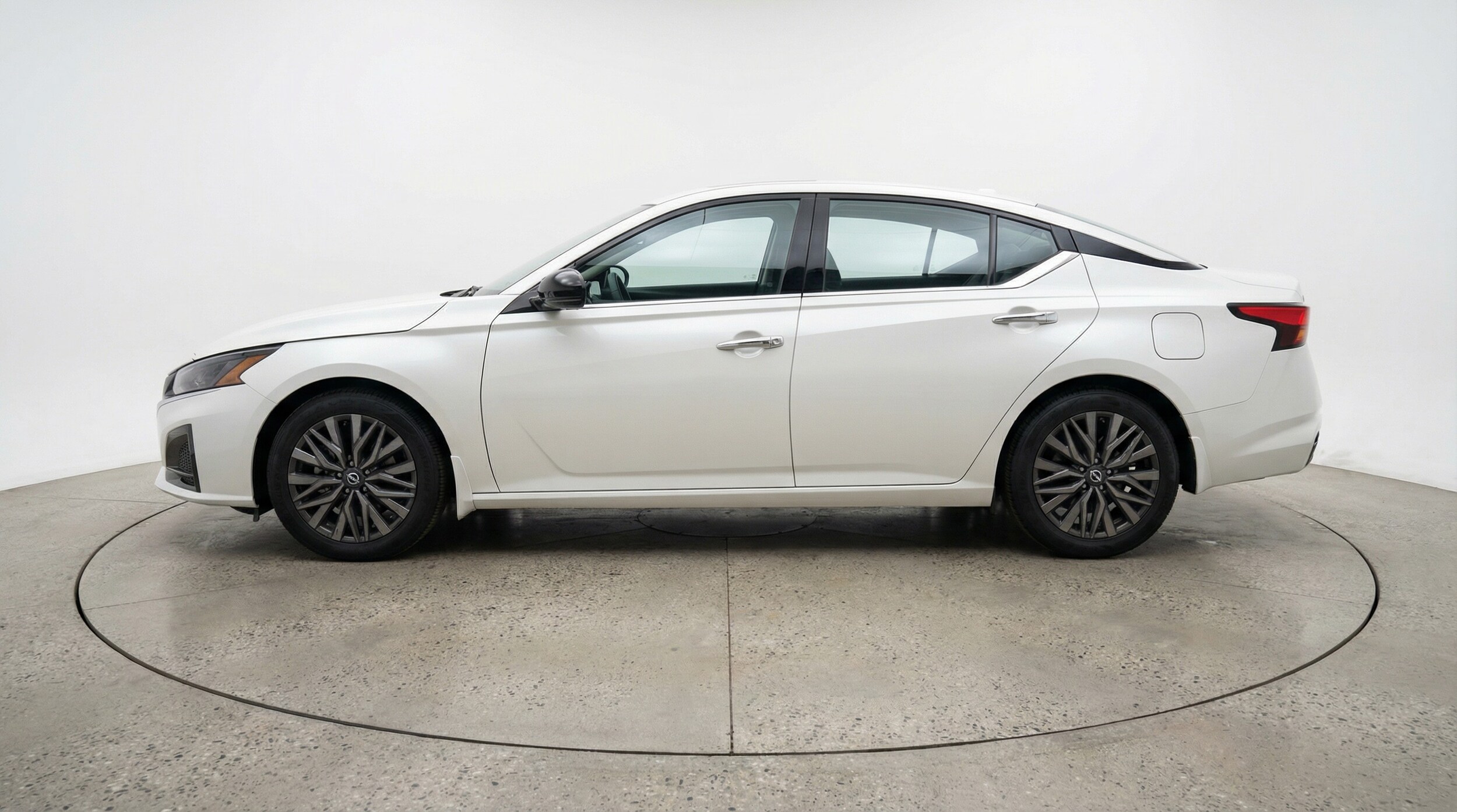 Thumbnail: 2025 Nissan Altima - 4