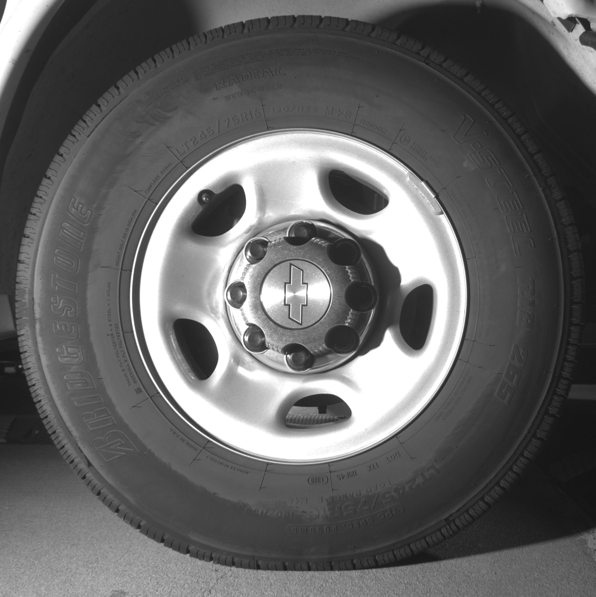 Thumbnail: 2025 Chevrolet Express - 10