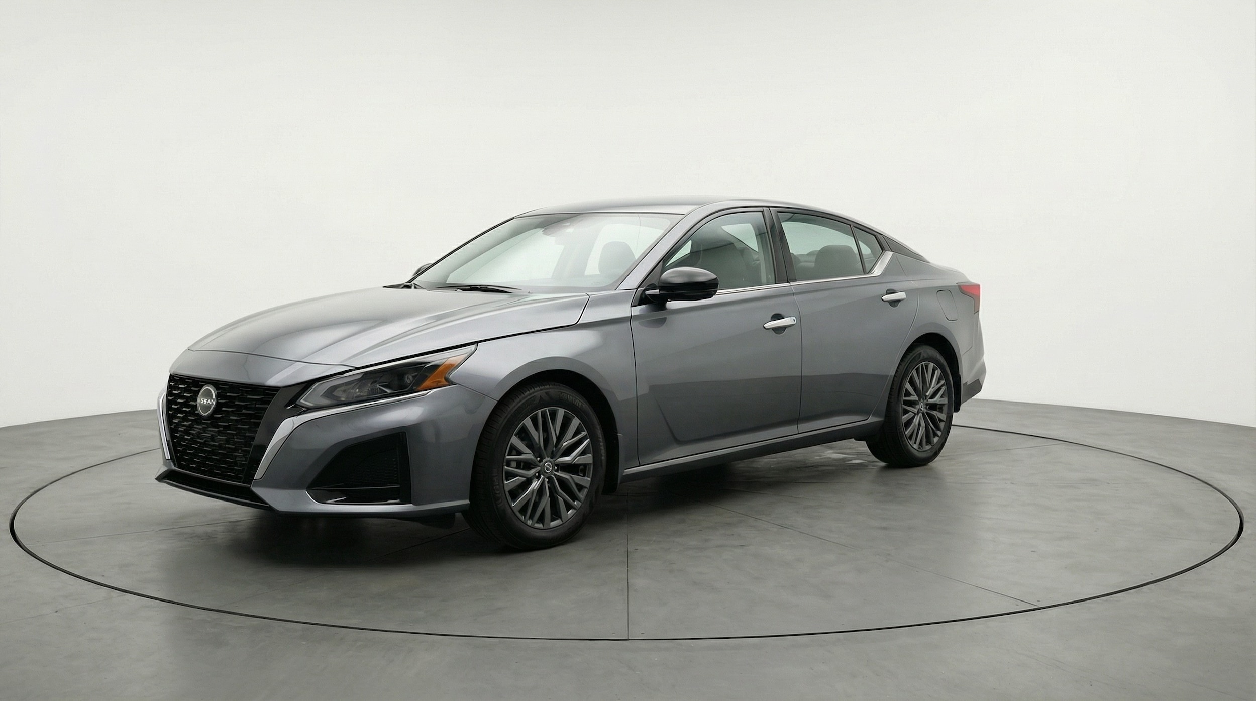 Thumbnail: 2025 Nissan Altima - 3