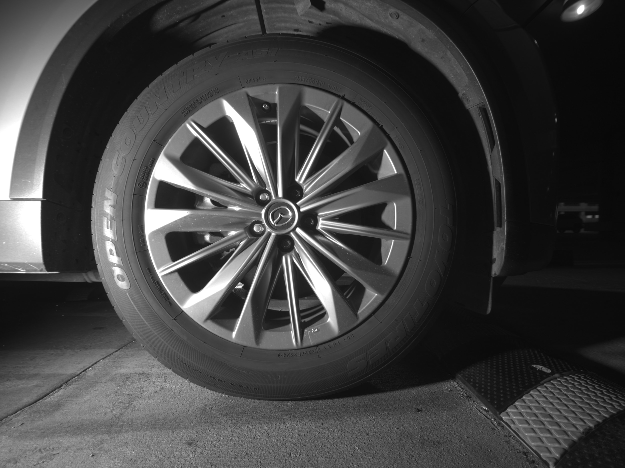 Thumbnail: 2025 Mazda CX-90 - 10