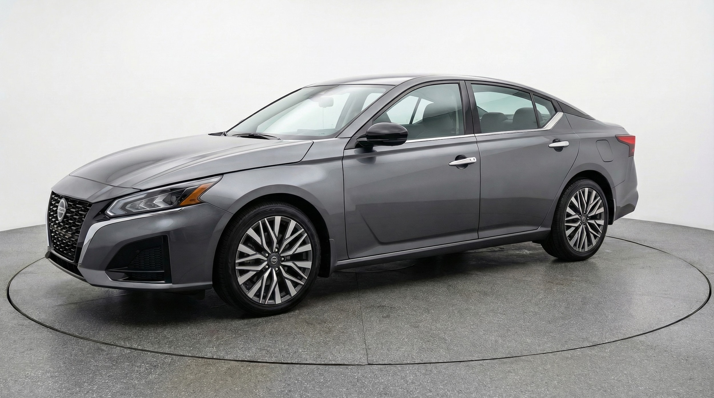 Thumbnail: 2025 Nissan Altima - 3