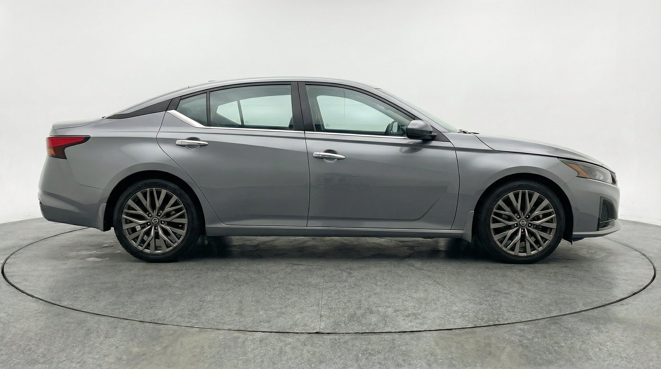 Thumbnail: 2025 Nissan Altima - 11