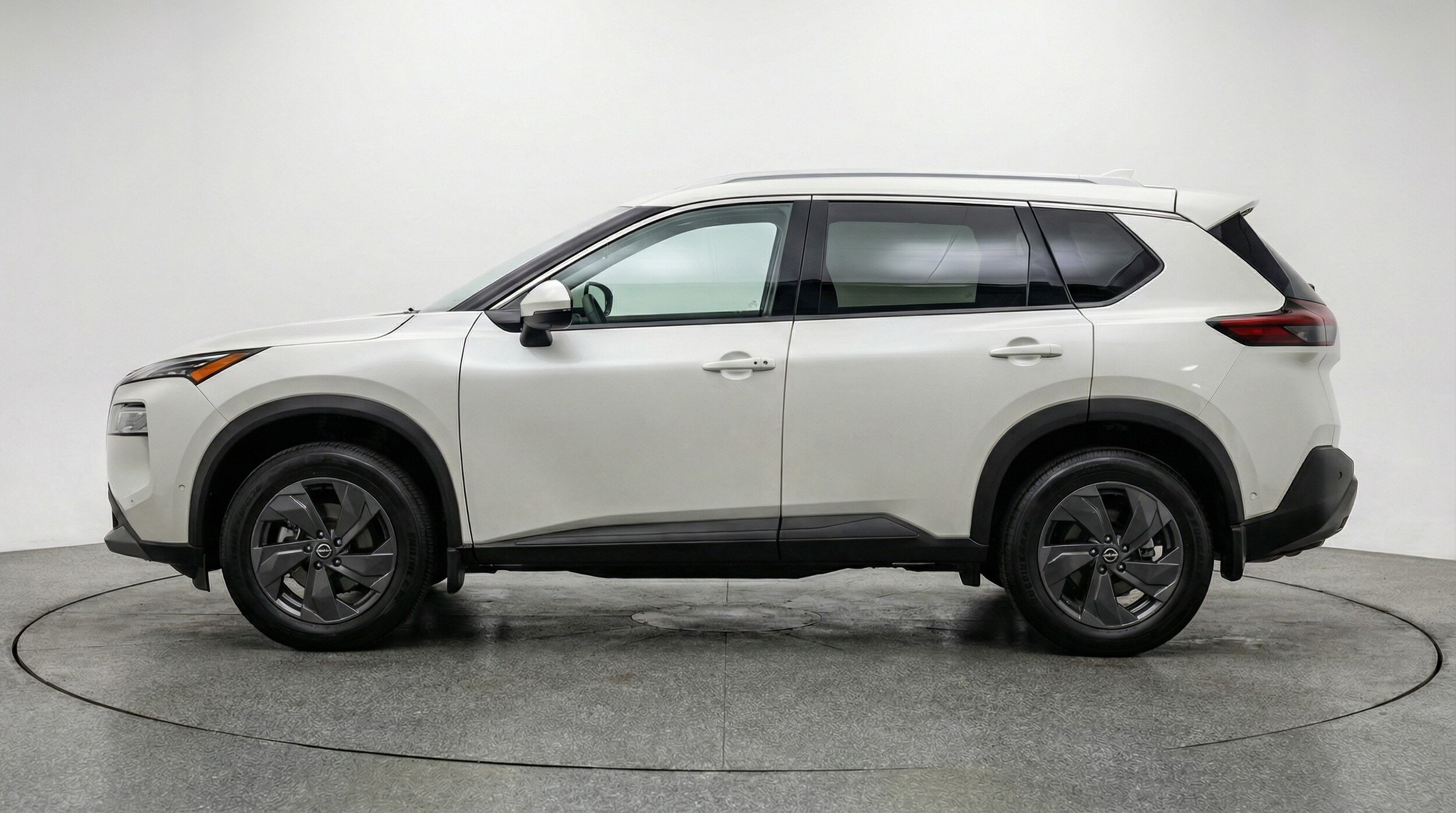 Thumbnail: 2025 Nissan Rogue - 4