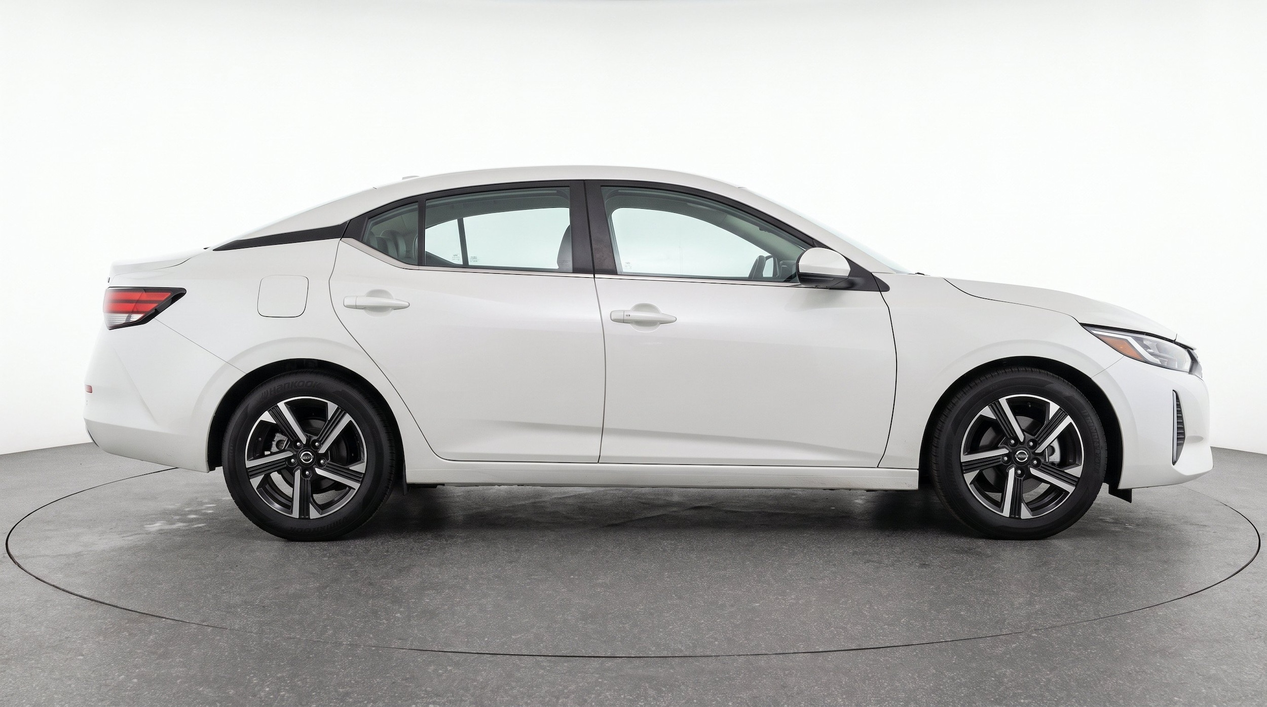Thumbnail: 2025 Nissan Sentra - 11