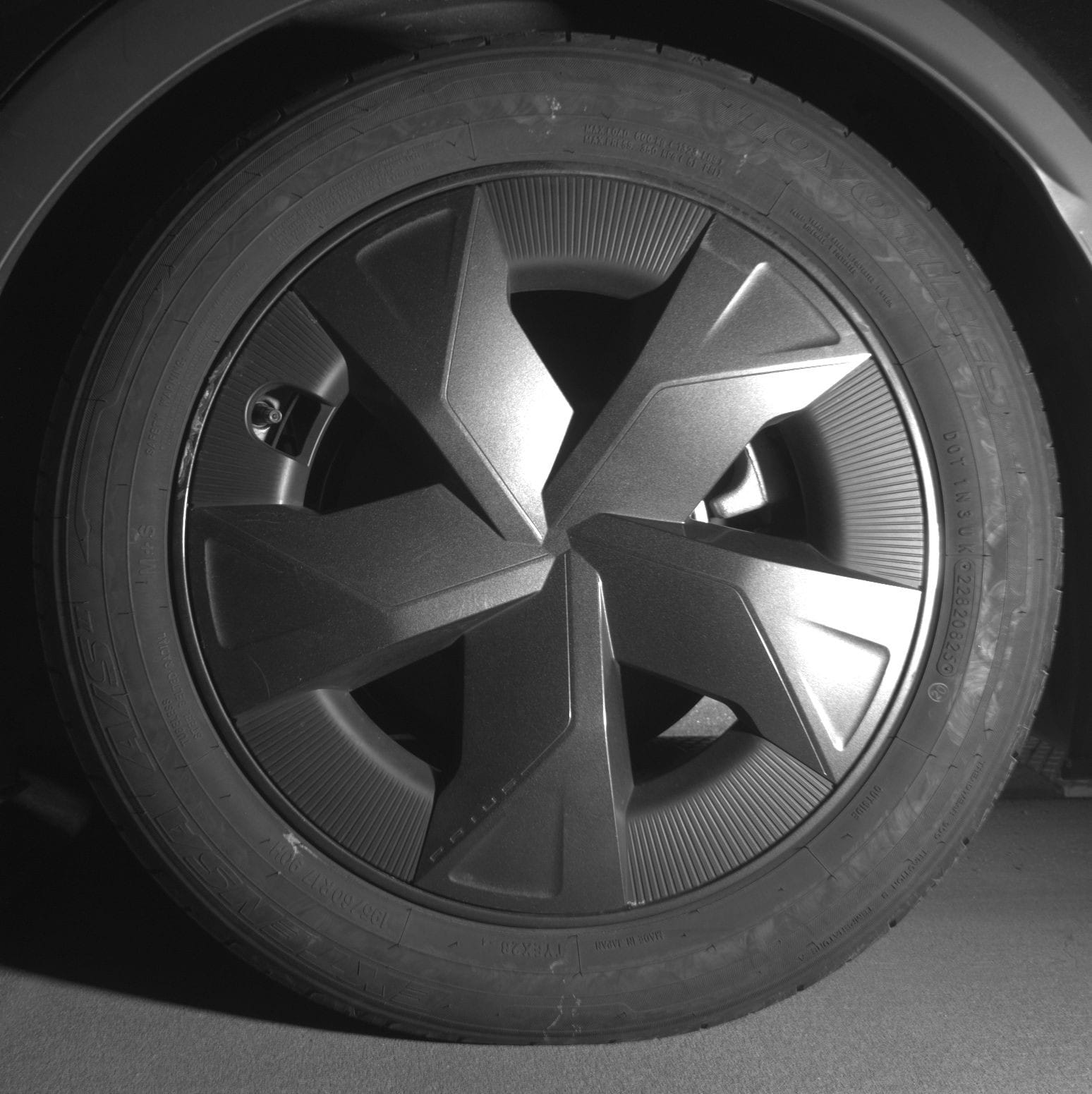 Thumbnail: 2025 Toyota Prius - 11