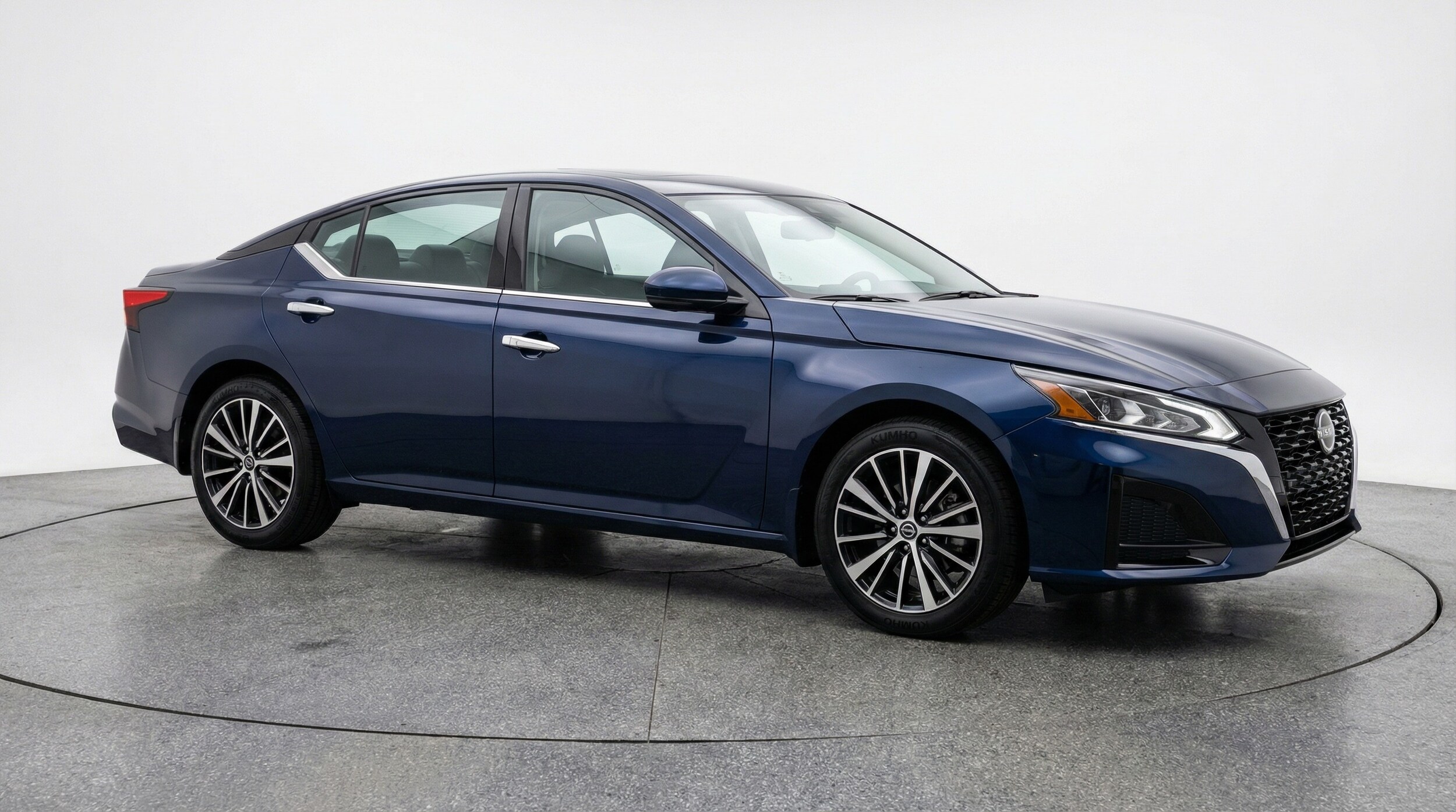 Thumbnail: 2025 Nissan Altima - 1