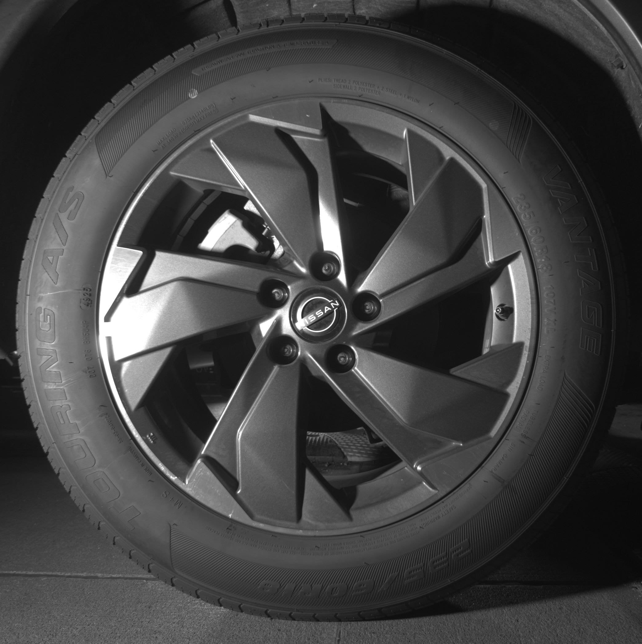 Thumbnail: 2025 Nissan Rogue - 15