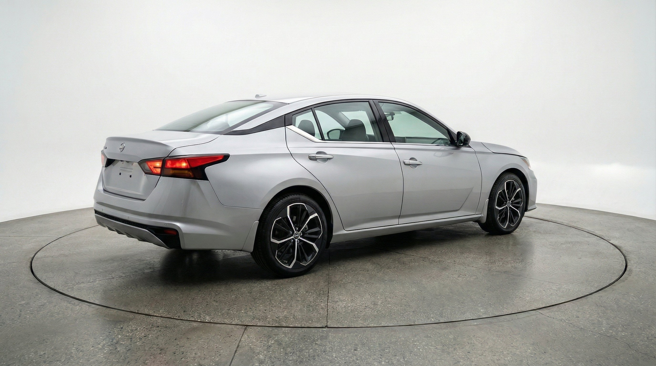 Thumbnail: 2025 Nissan Altima - 9
