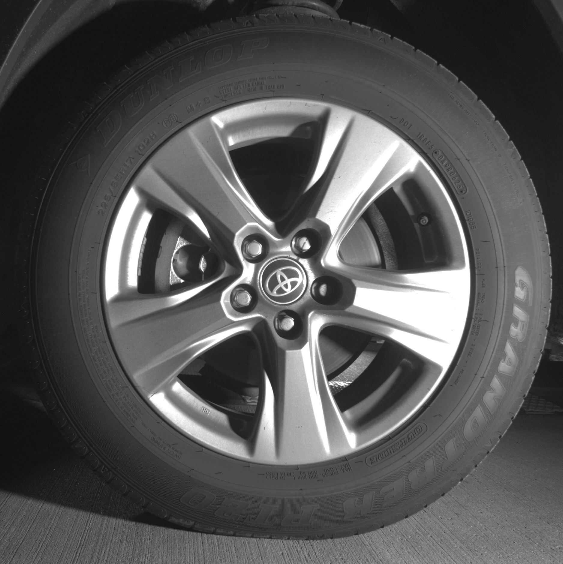 Thumbnail: 2025 Toyota RAV4 - 9