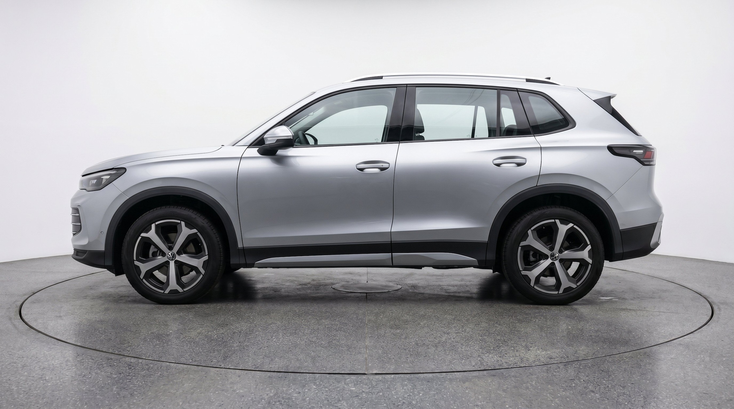 Thumbnail: 2026 Volkswagen Tiguan - 5