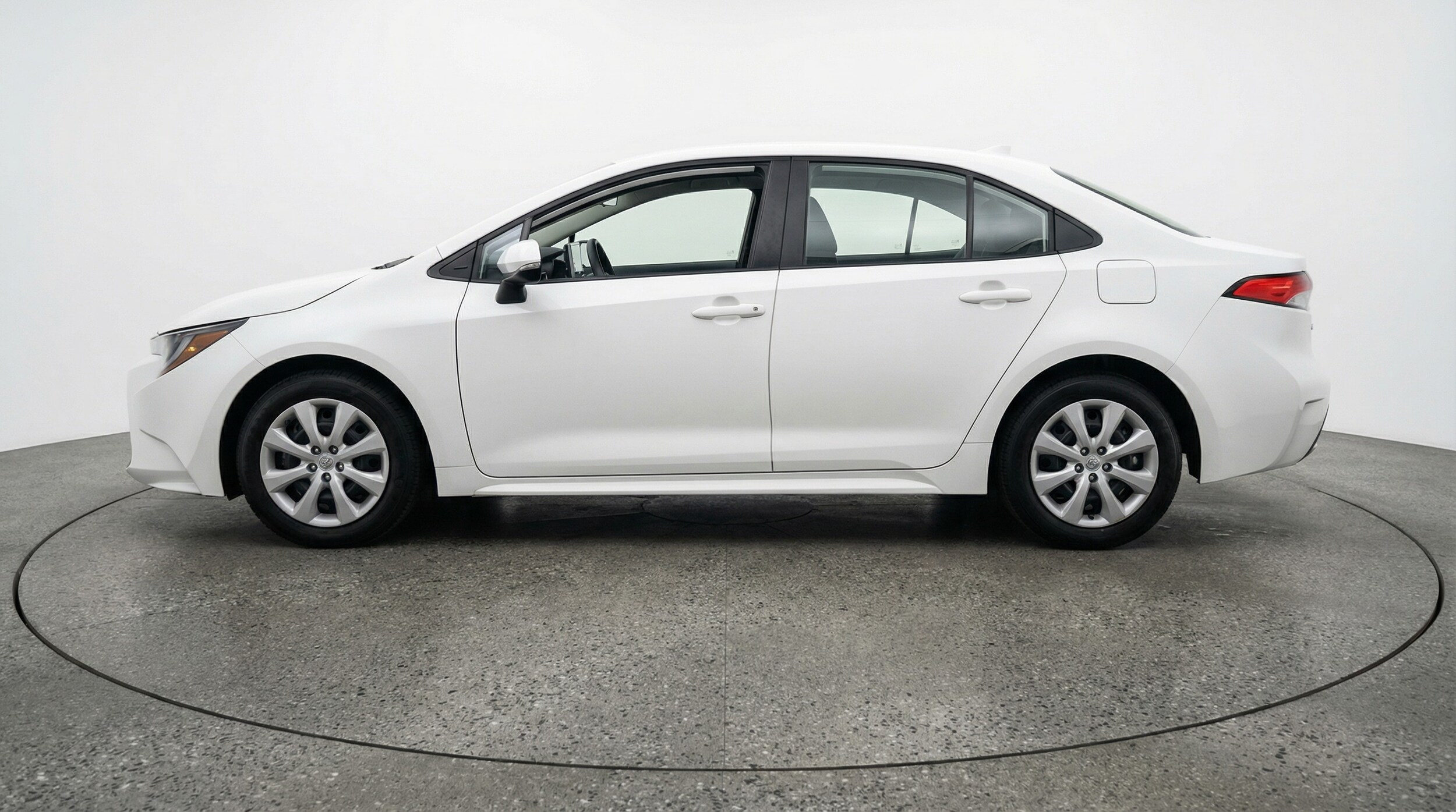Thumbnail: 2025 Toyota Corolla - 4