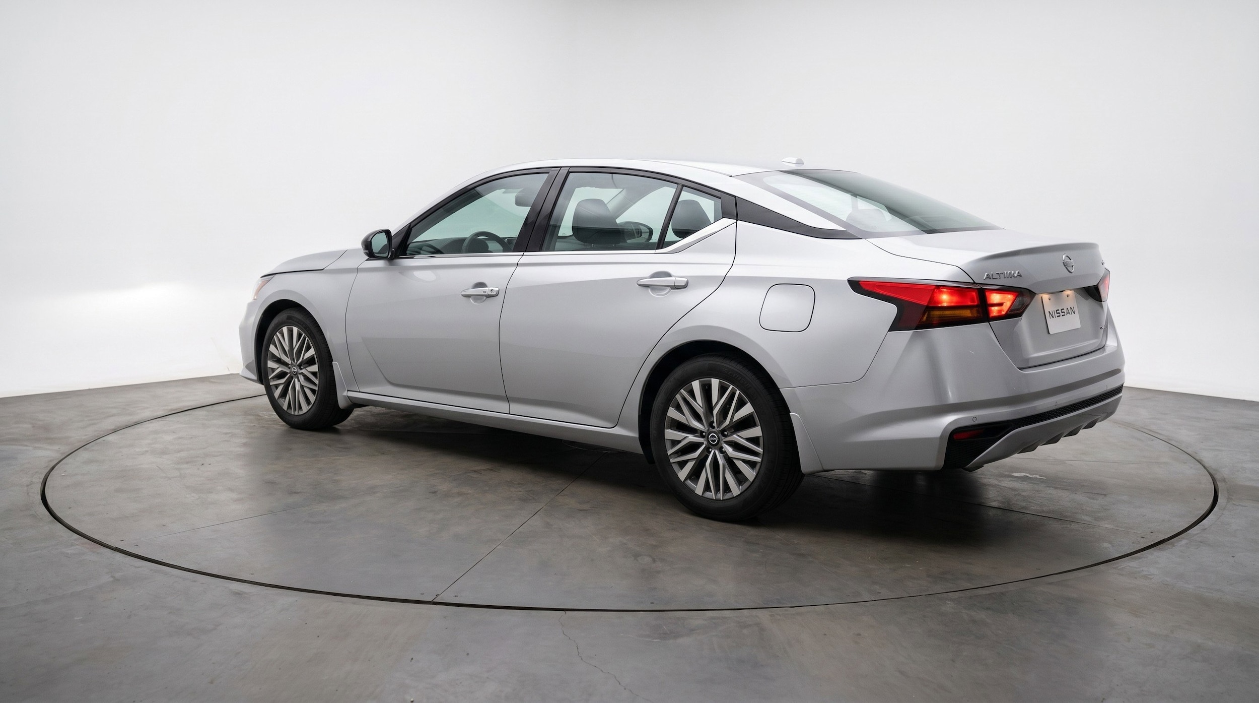 Thumbnail: 2025 Nissan Altima - 6