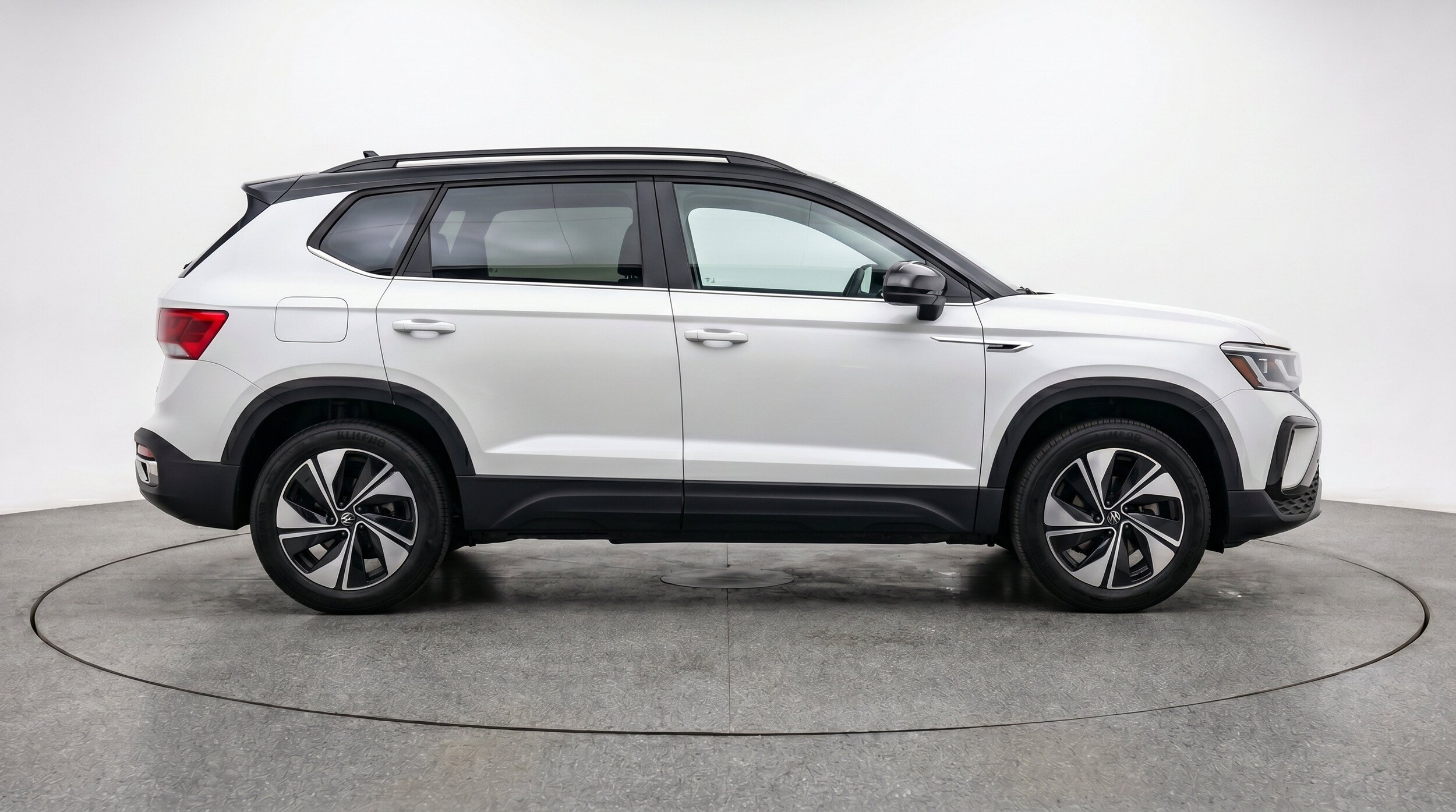 Thumbnail: 2026 Volkswagen Taos - 11