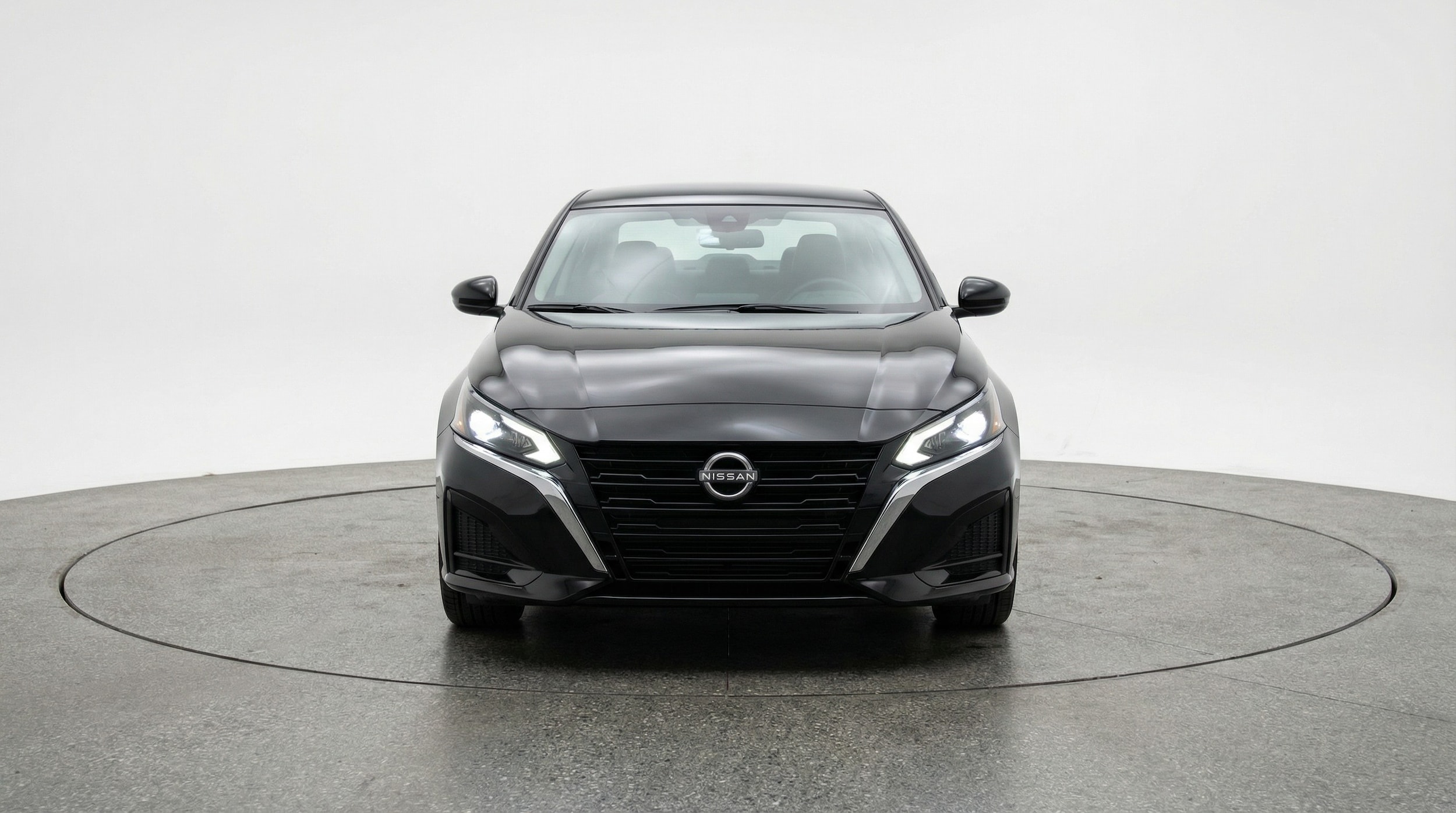 Thumbnail: 2025 Nissan Altima - 2