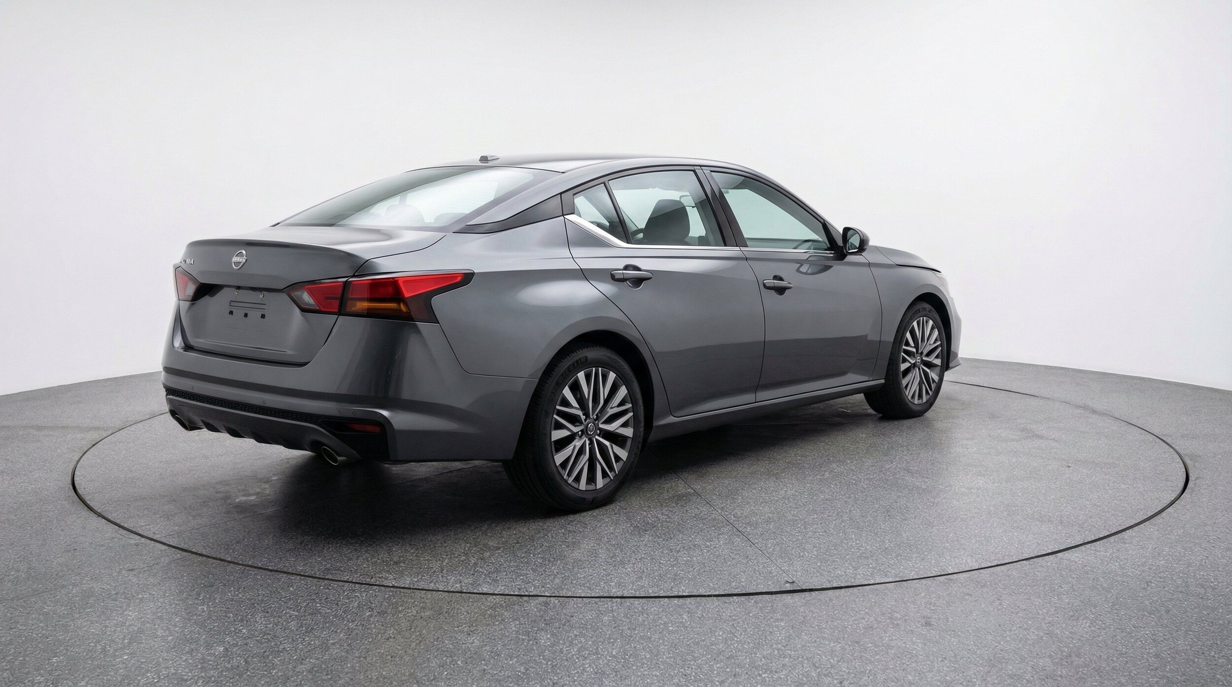 Thumbnail: 2025 Nissan Altima - 9