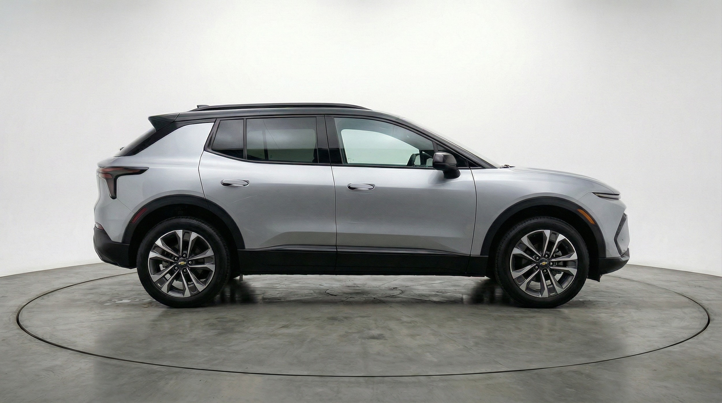 Thumbnail: 2025 Chevrolet Equinox - 4