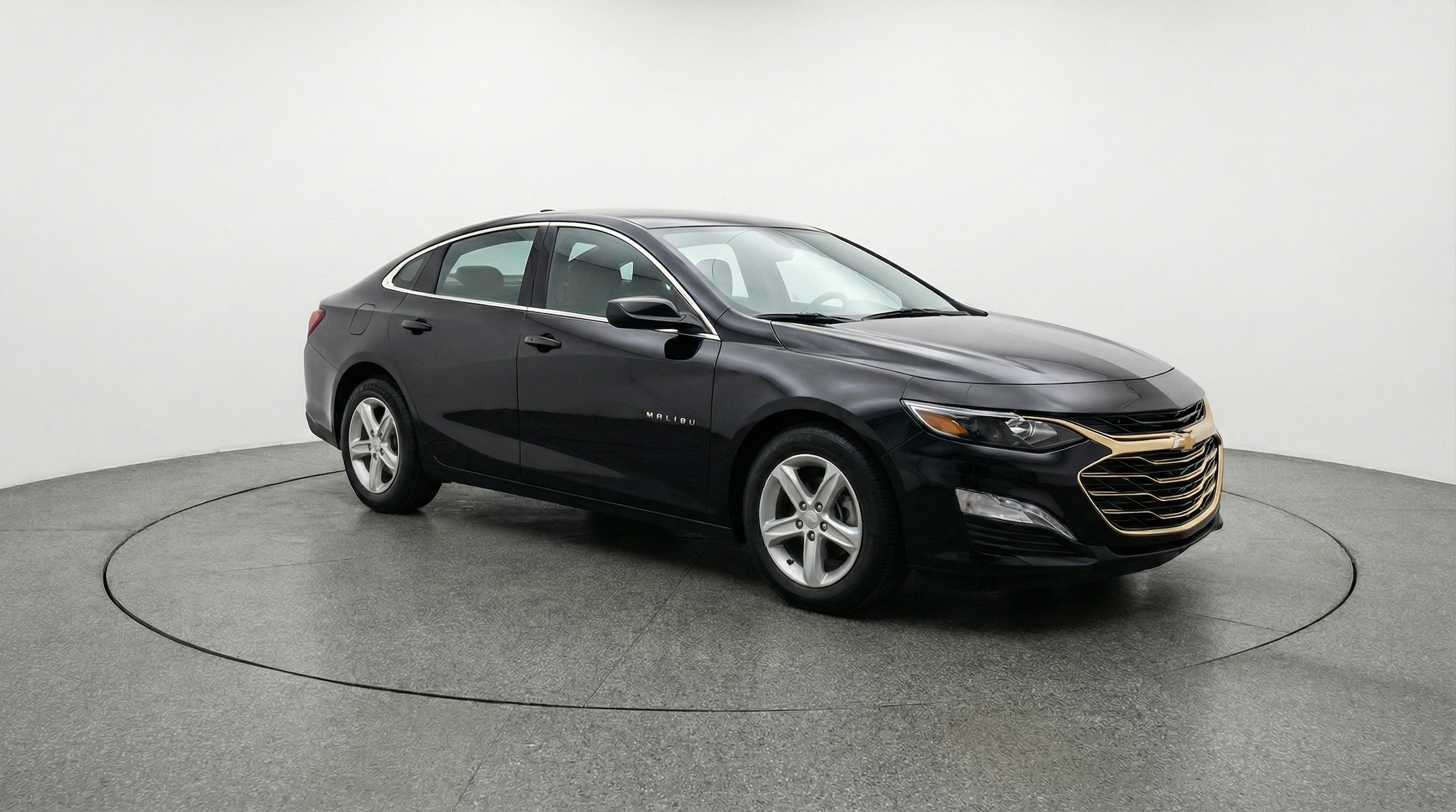 Thumbnail: 2024 Chevrolet Malibu - 1